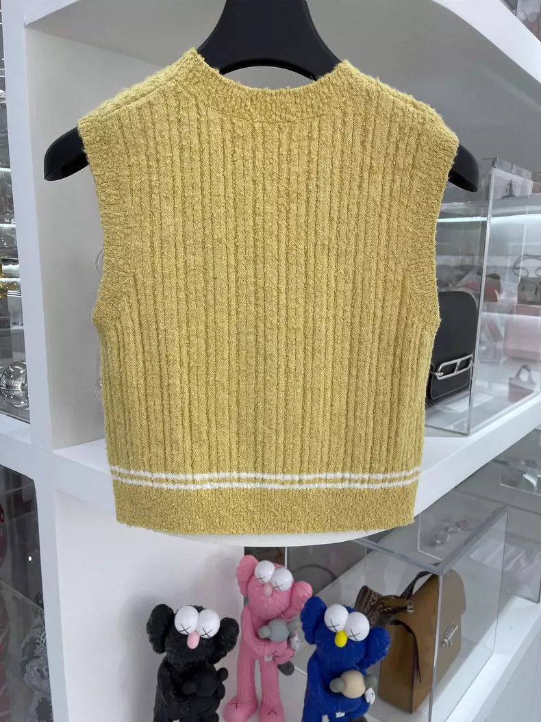 Chanel Chanel Preview Series Yellow Knitted Vest Size M / US 6-8 / IT 42-44 - 3 Thumbnail