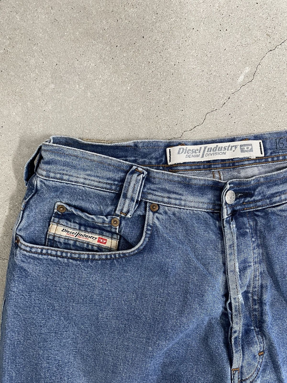 Diesel × Vintage Vintage Diesel jeans blue denim buggy fit Size US 36 / EU 52 - 8 Thumbnail
