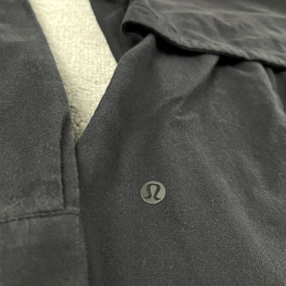 Lululemon LULULEMON Shirt Womens Size 4 Faded Black Snap Up Long Sleeve Career Office Top Size S / US 4 / IT 40 - 3 Thumbnail