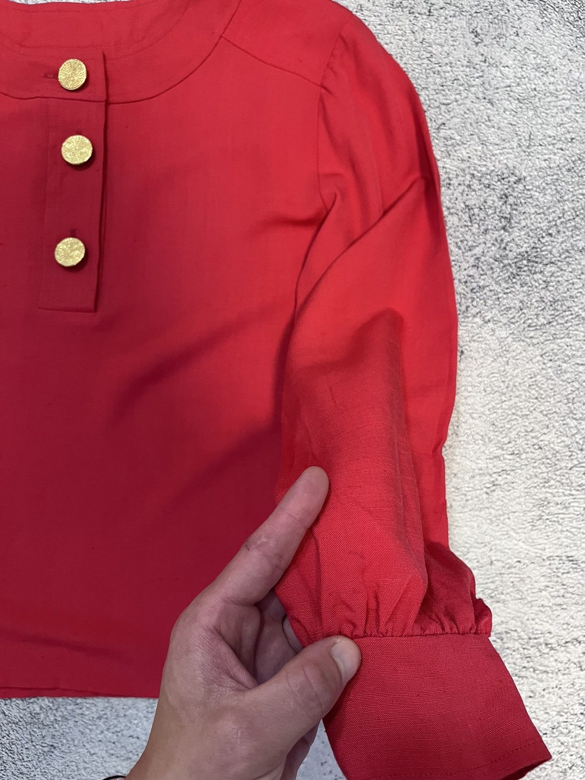 Yves Saint Laurent YSL Variation Red Silk Linen Blouse Gold Buttons Vintage F38 Size S / US 4 / IT 40 - 18 Thumbnail