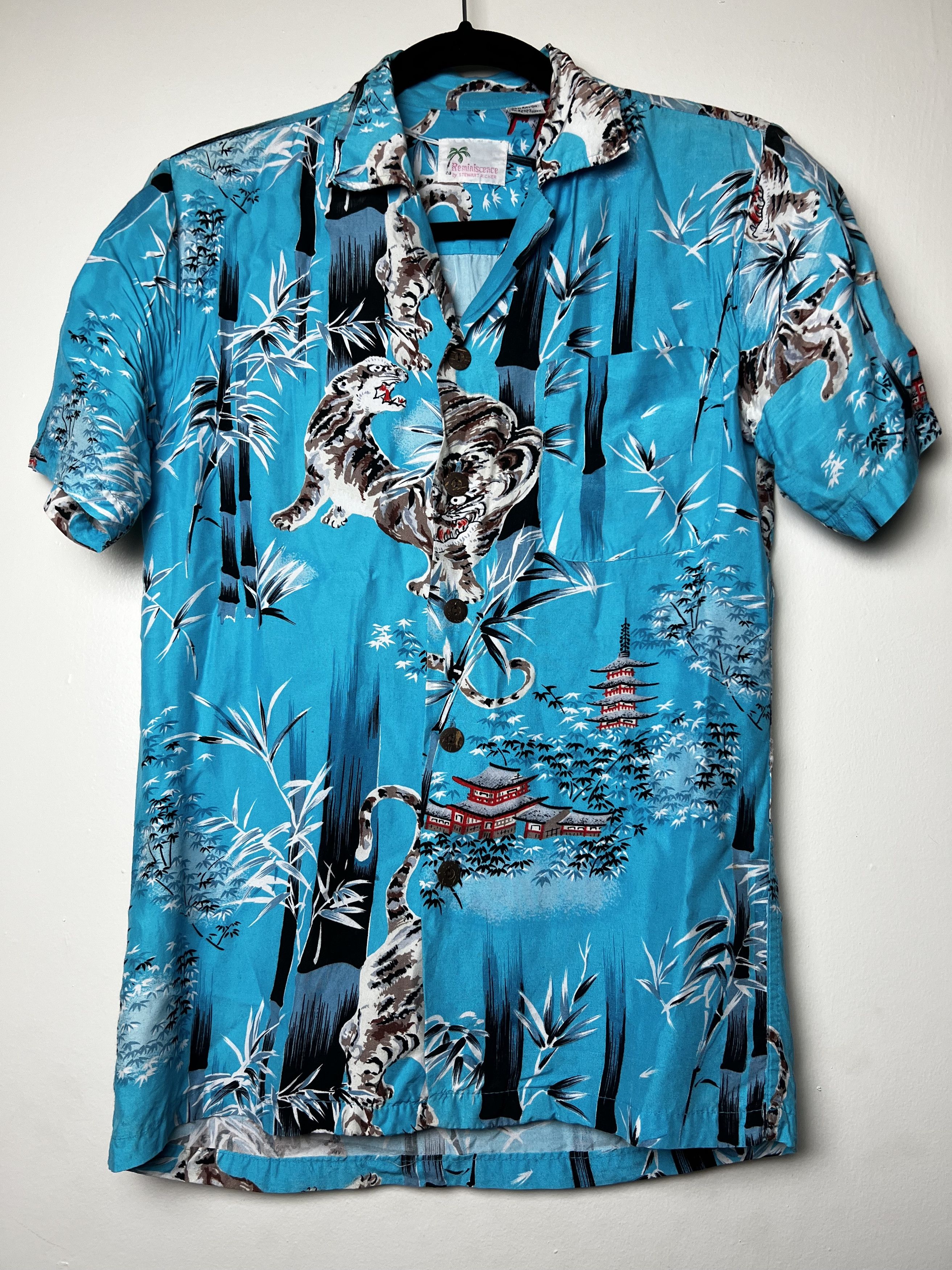 Vintage Vintage Reminiscence by Stewart Richer Hawaiian Style Shirt Size US S / EU 44-46 / 1 - 8 Thumbnail