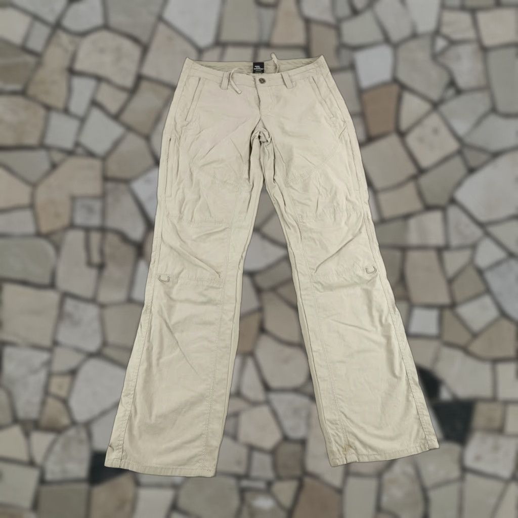 Vintage KÜHL Pants Womens 6 Cargo Beige Lightweight Roll Up Hiking Outdoor Trail Size 28" / US 6 / IT 42 - 1 Thumbnail