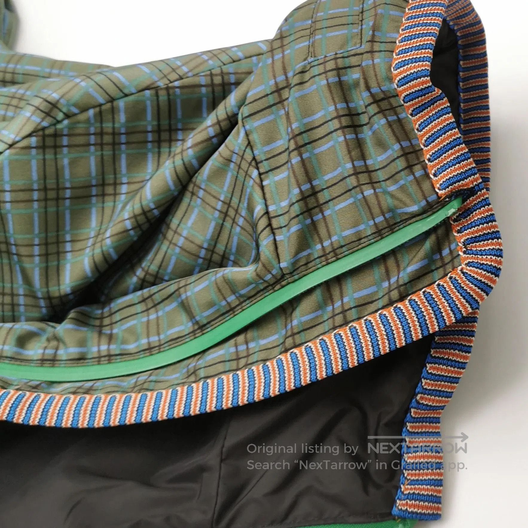 Prada Prada Colorful Check Cropped Jacket . Size US M / EU 48-50 / 2 - 2 Thumbnail