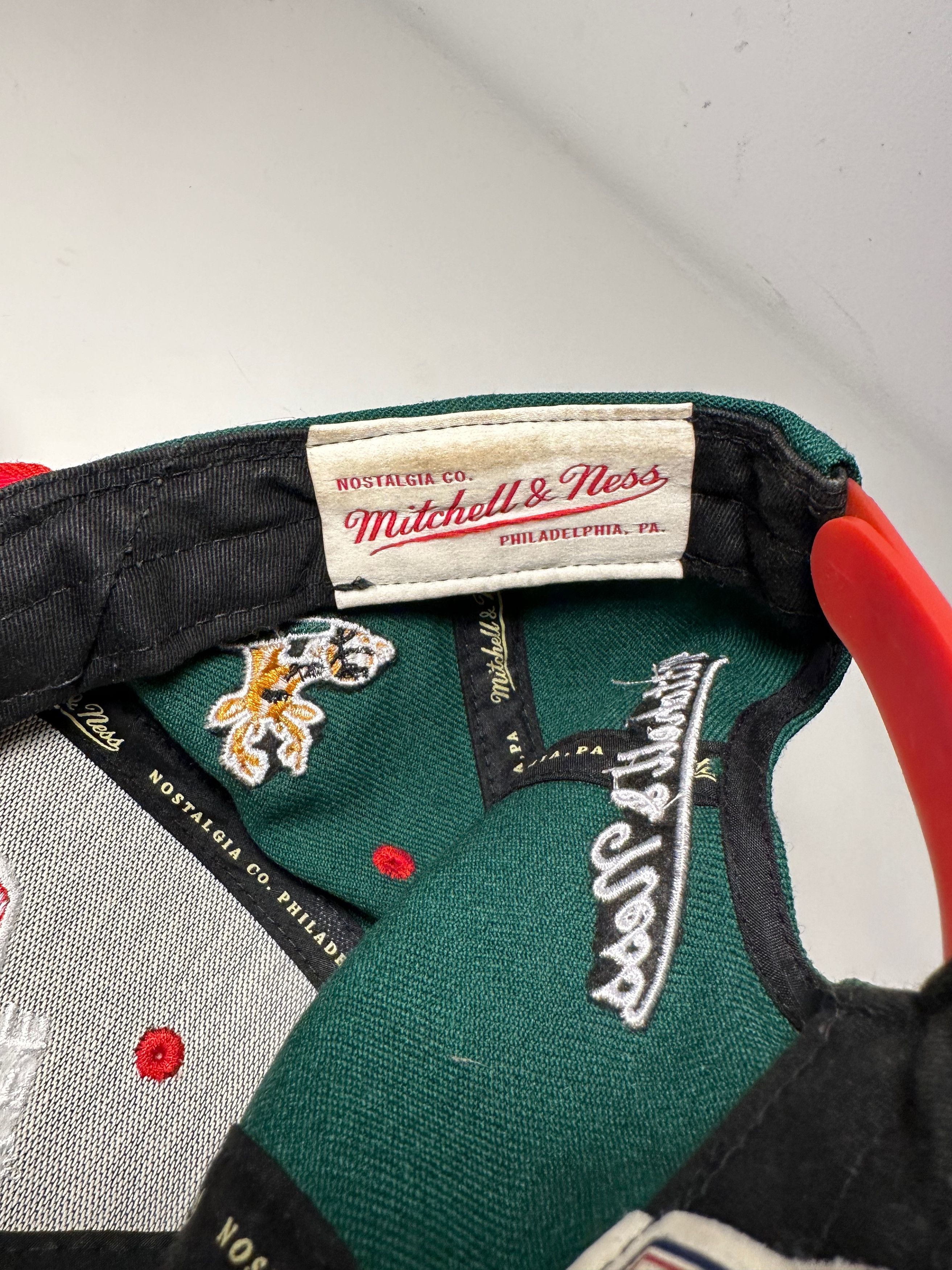 Mitchell & Ness Mitchell & Ness NBA Milwaukee Bucks Hardwood Classics Cap Size ONE SIZE - 7 Thumbnail