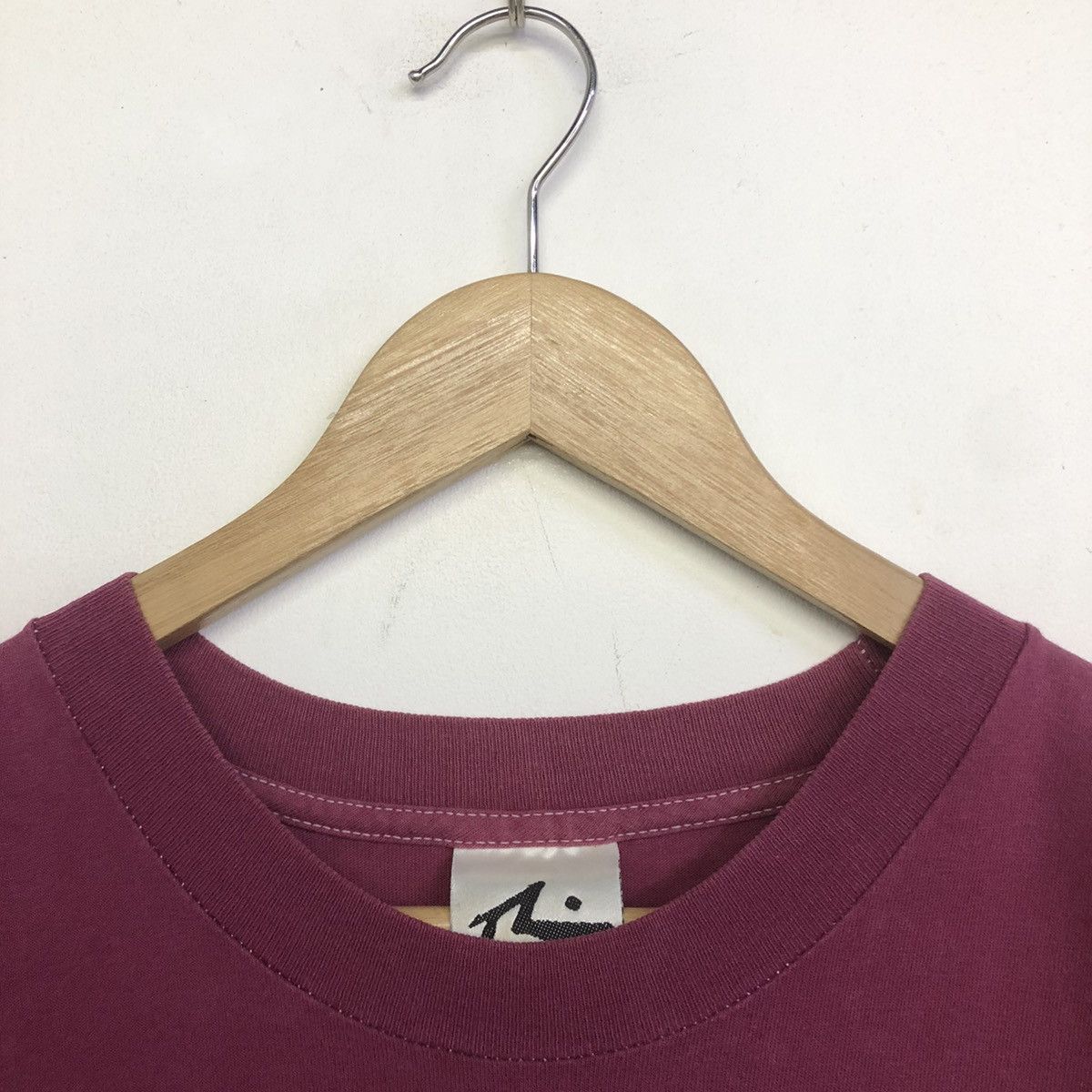 Rusty VINTAGE RUSTY SURFING CO. BACKHITT TSHIRT Size US M / EU 48-50 / 2 - 6 Thumbnail