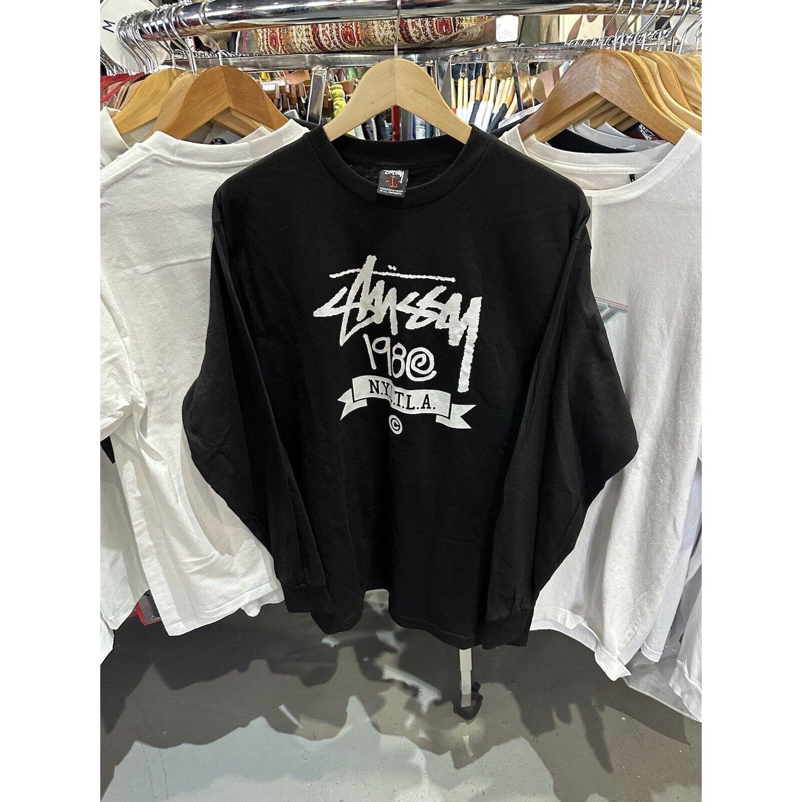 トップス STUSSY BLACK SCRIPT CREWNECK SWEATER Stussy Crew Script Logo Sweater Adult Large Black Sweatshirt