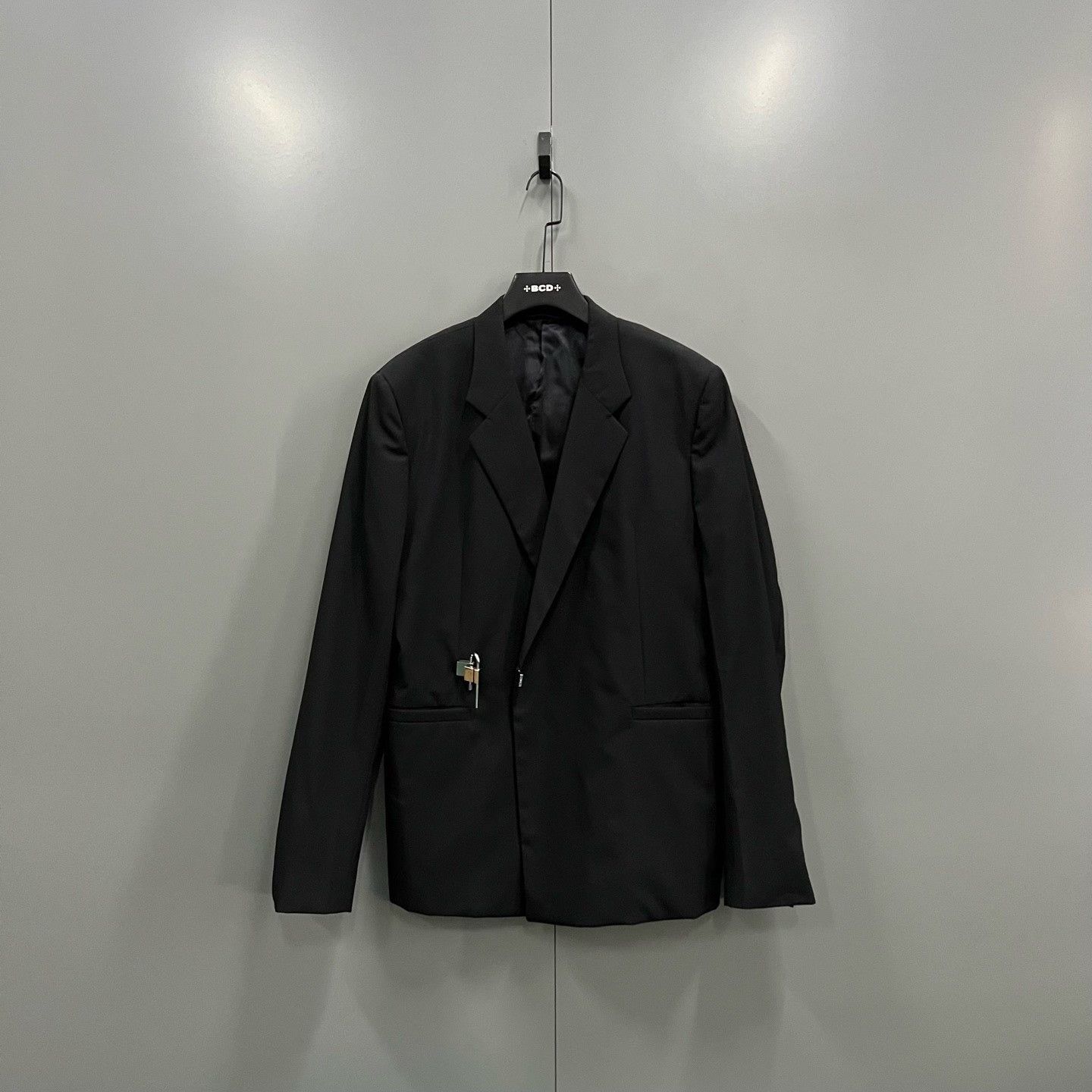 Givenchy Givenchy Black Suit 40r Men Size 40R - 1 Thumbnail