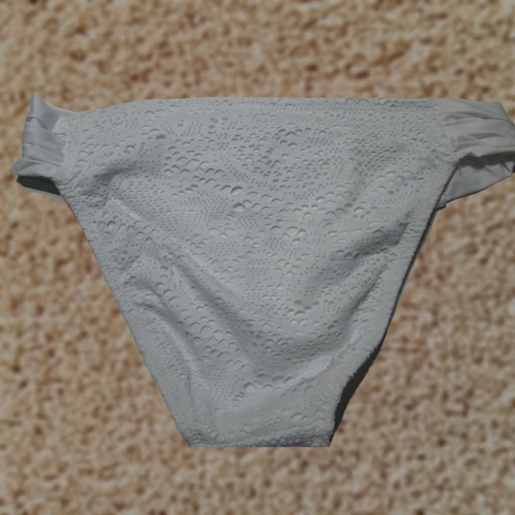 Mossimo Mossimo Womens Bikini Bottom L White Eyelet Hipster Solid BeachSea Life Swimwear Size 36" / US 14 / IT 50 - 1 Thumbnail