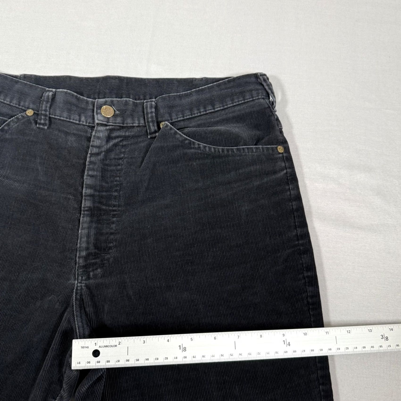 Lee VINTAGE Lee Pants Men 38x32 Black Corduroy Straight Fit 5 Pocket Western USA 80s Size US 38 / EU 54 - 7 Thumbnail