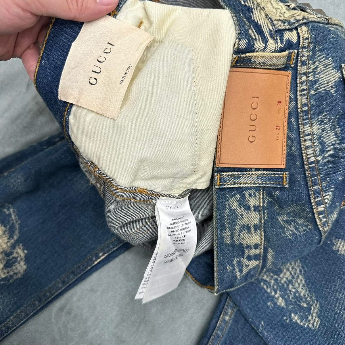 Gucci GUCCI WASHED STUDDED DENIM JEANS 2018 Size US 30 / EU 46 - 3 Thumbnail