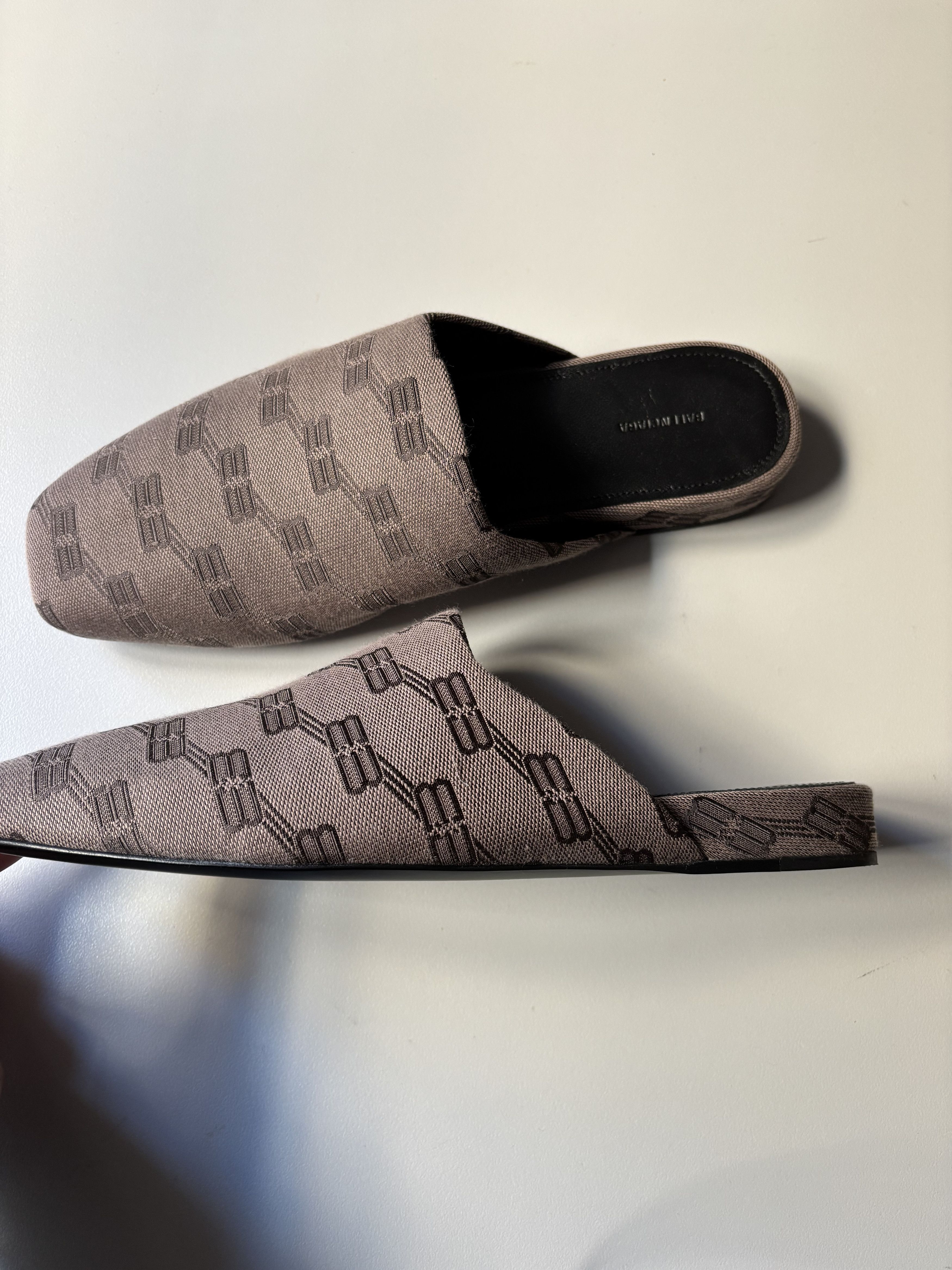 Balenciaga Balenciaga cozy mule with BB monogram Size US 6.5 / EU 39-40 - 2 Thumbnail