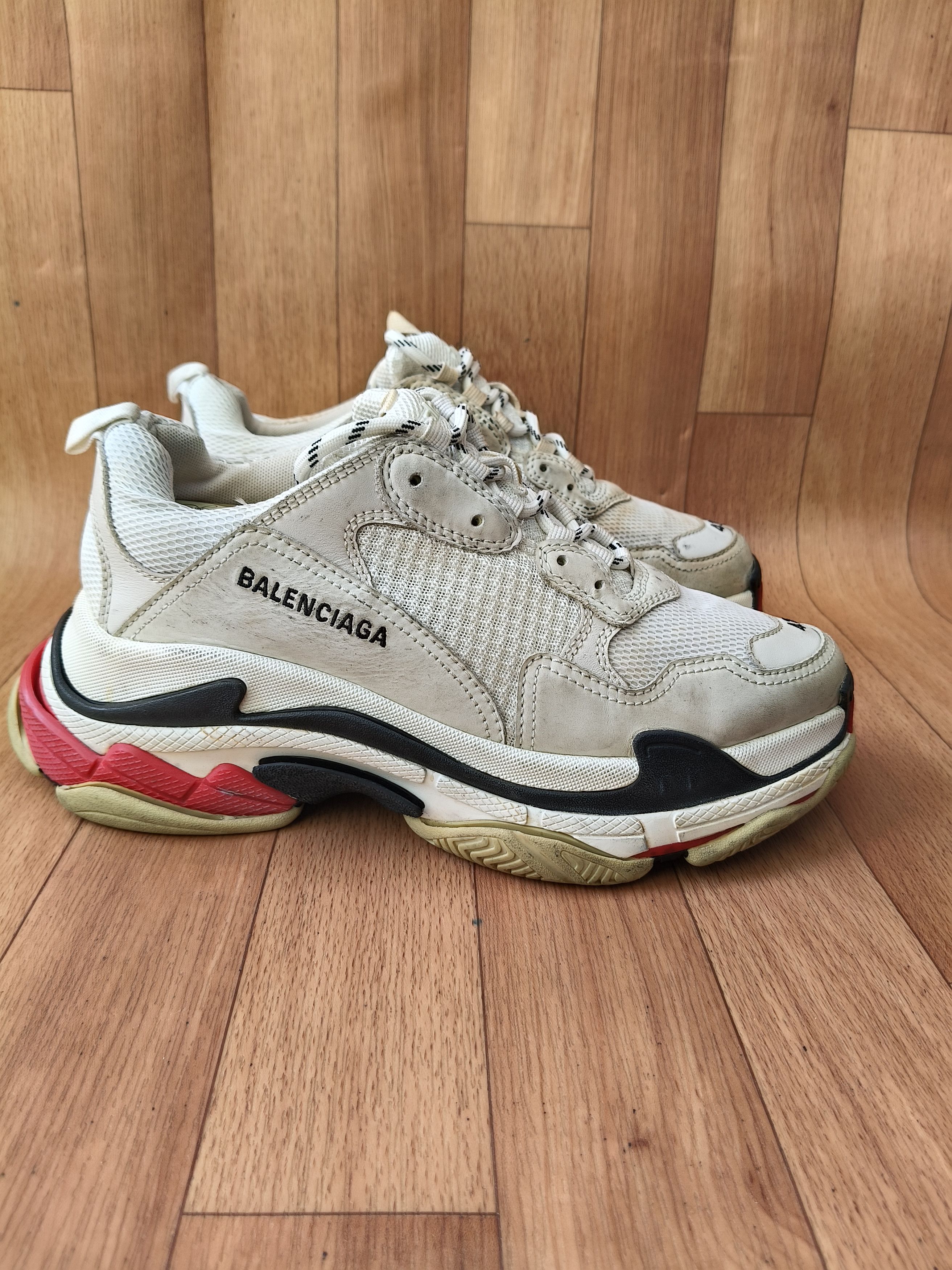 Balenciaga BALENCIAGA TRACK TRIPLE S SNEAKERS Size US 8 / EU 41 - 12 Thumbnail