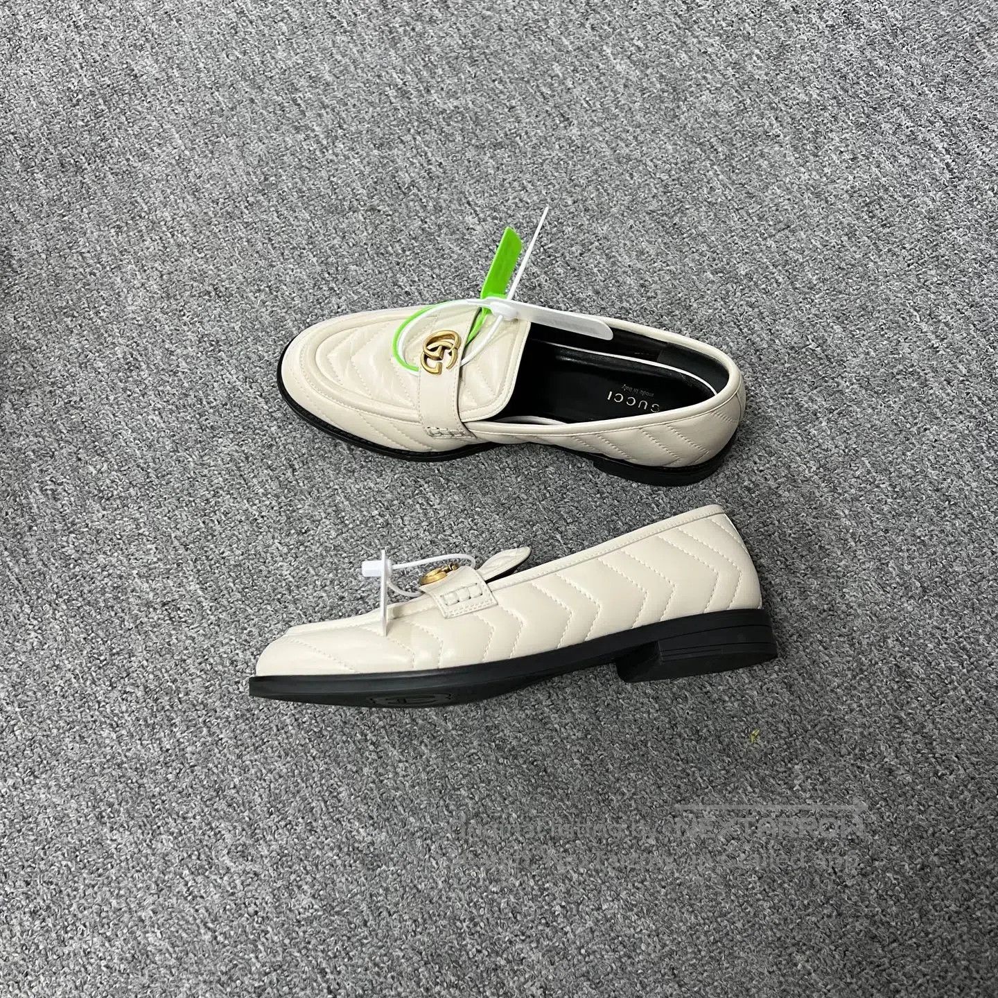 Gucci Guicci Dual-G Gold buckle; off-white loafers| Size US 7.5 / IT 37.5 - 3 Thumbnail