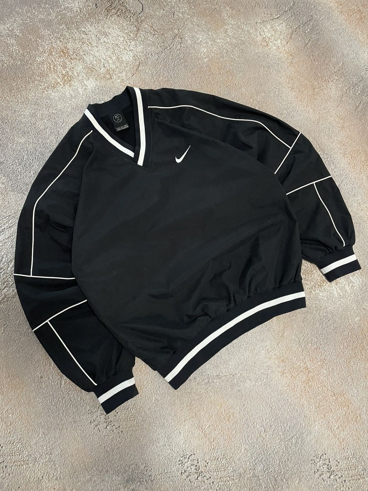 Nike Vintage Nike Heavy Nylon Drill Black Sweatshirt Size US XL / EU 56 / 4 - 1 Thumbnail