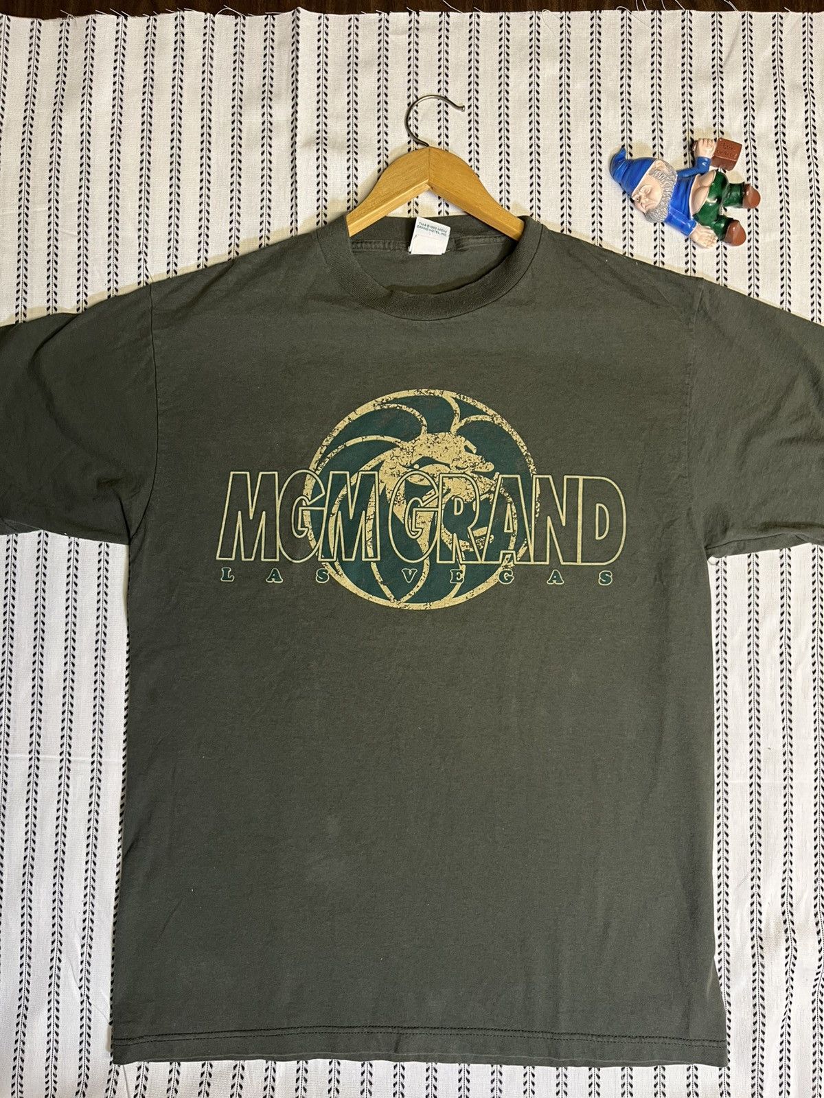 Other Vintage 1993 MGM Grand Las Vegas Tee Sz L Size US L / EU 52-54 / 3 - 1 Thumbnail