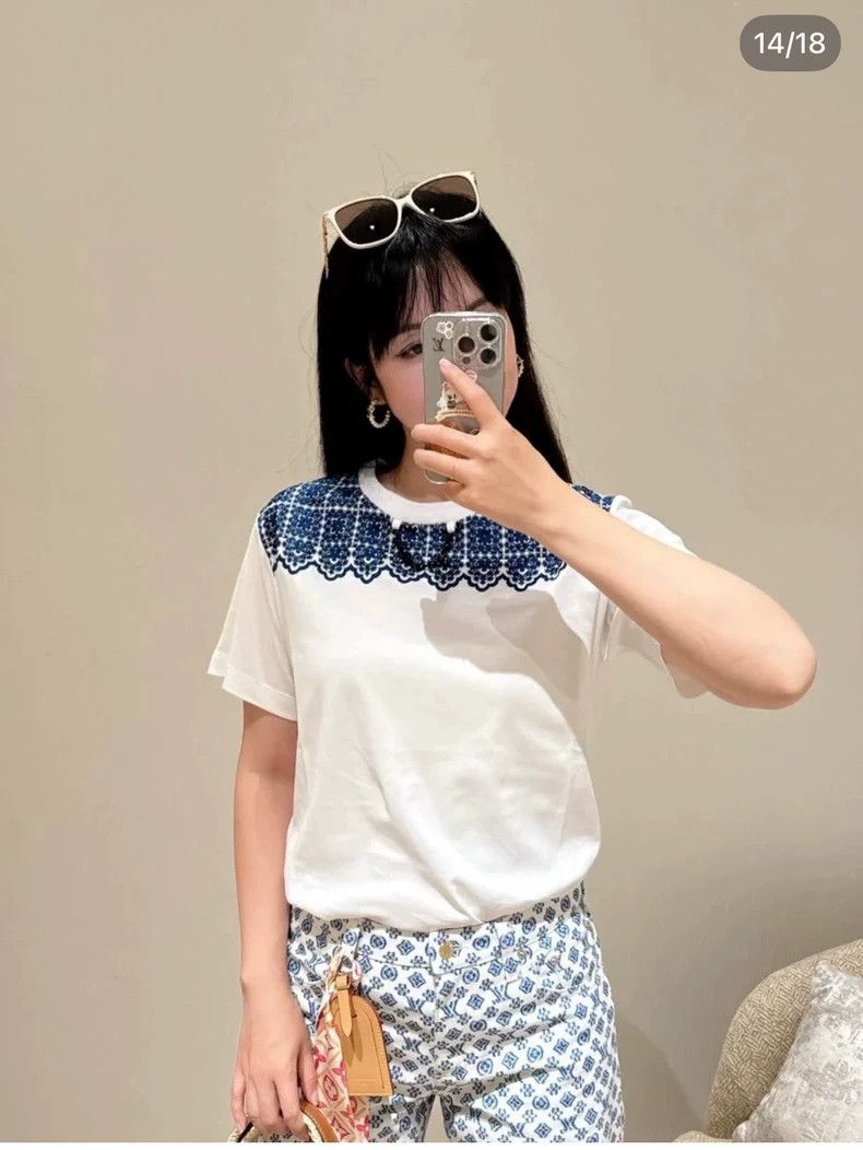 Louis Vuitton Louis Vuitton 24 New Embroidered Chain Short Sleeve Size XXS / US 00 / IT 34 - 8 Thumbnail