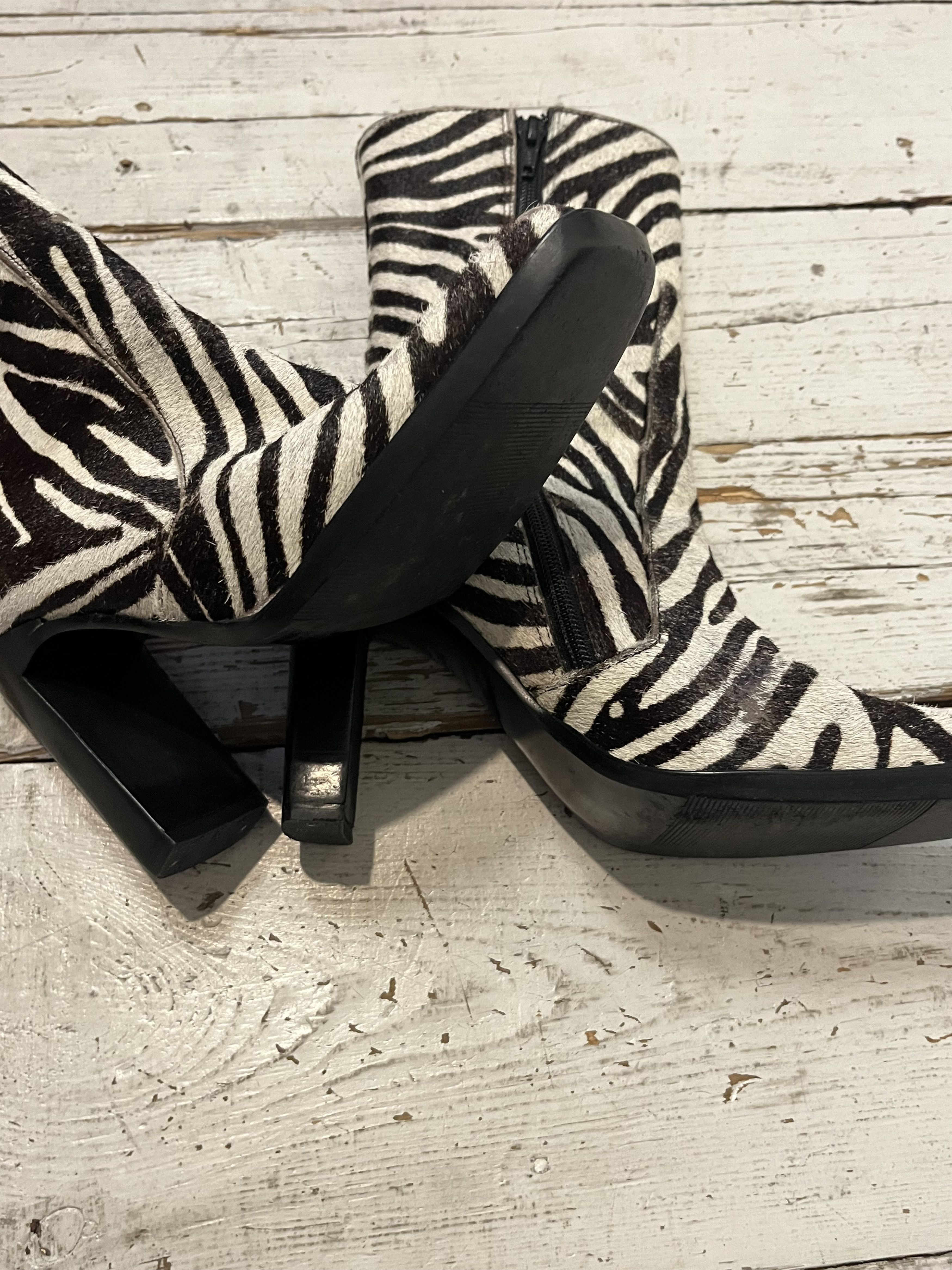 Japanese Brand × Vintage Vintage y2k Leather Heels Boots Zebra Pattern Made in Brazil Size US 9 / IT 39 - 10 Thumbnail