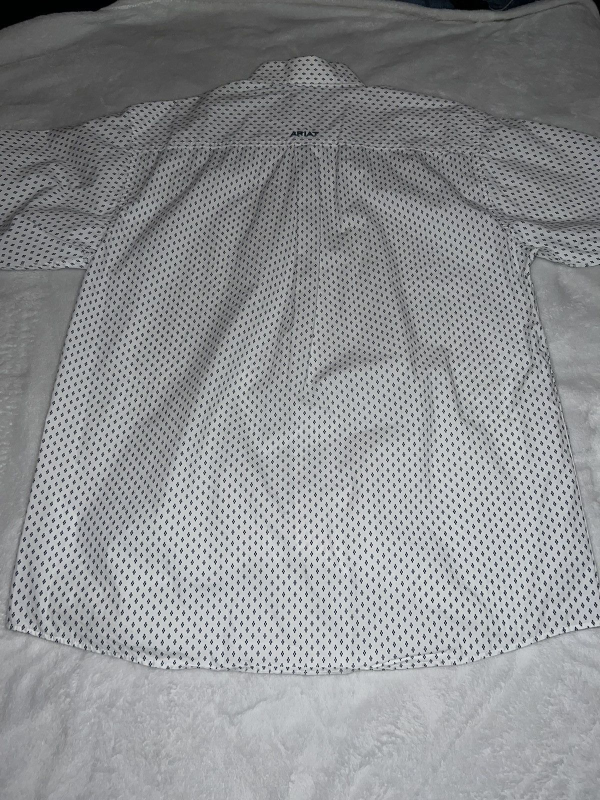 Ariat Men’s ariat shirt Size US L / EU 52-54 / 3 - 2 Thumbnail