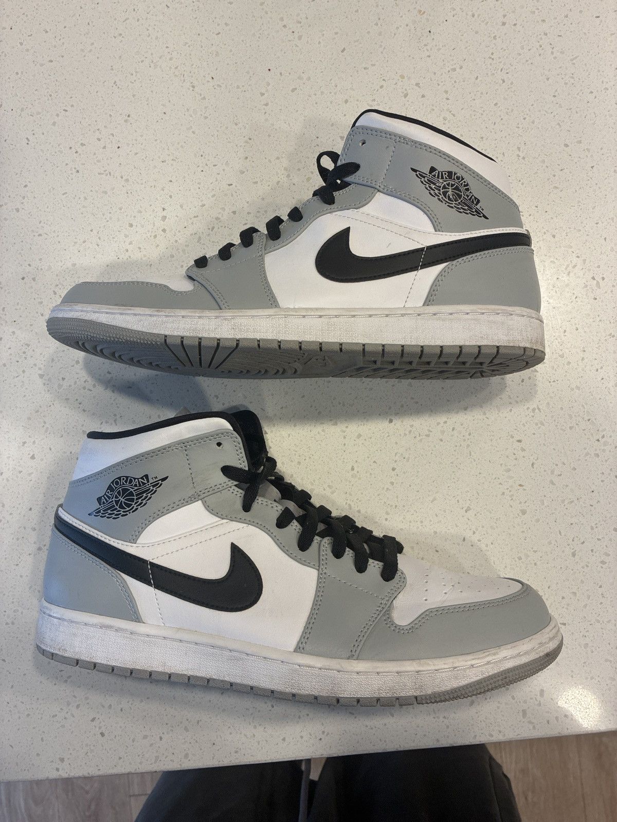 Jordan Brand Jordan 1 Mid Light Smoke Grey SIZE 11.5 Size US 11.5 / EU 44-45 - 1 Thumbnail