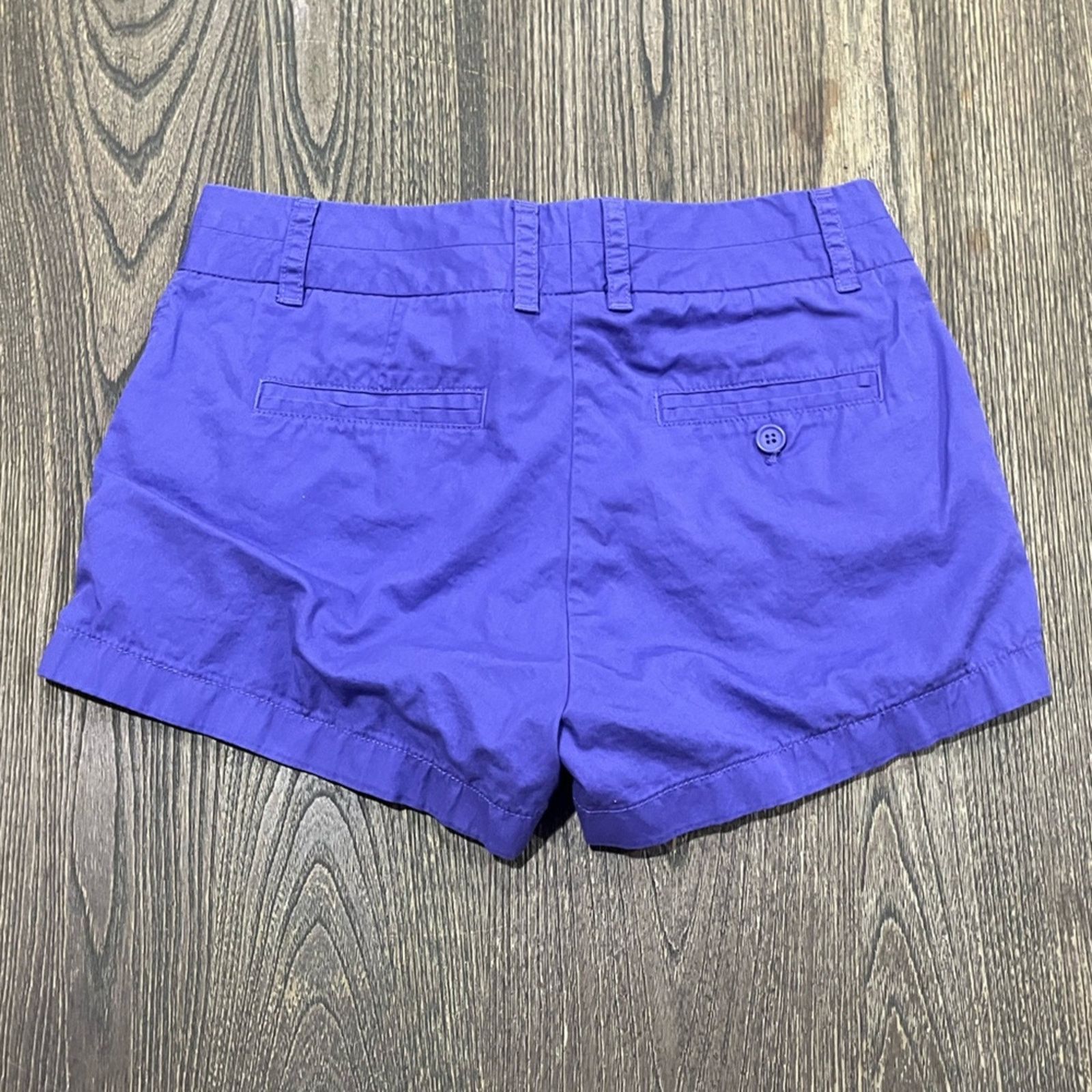 Vintage J Crew Shorts 3" Chino Broken In Mid Rise Flat Front Size 2 Size 26" / US 2 / IT 38 - 2 Thumbnail
