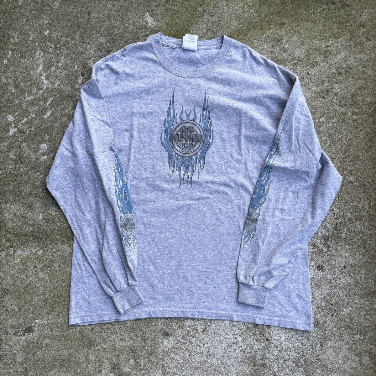 image of Harley Davidson x Vintage Harley Blue Metal Flame Logo Longsleeve Tee in Grey, Men's (Size XL)