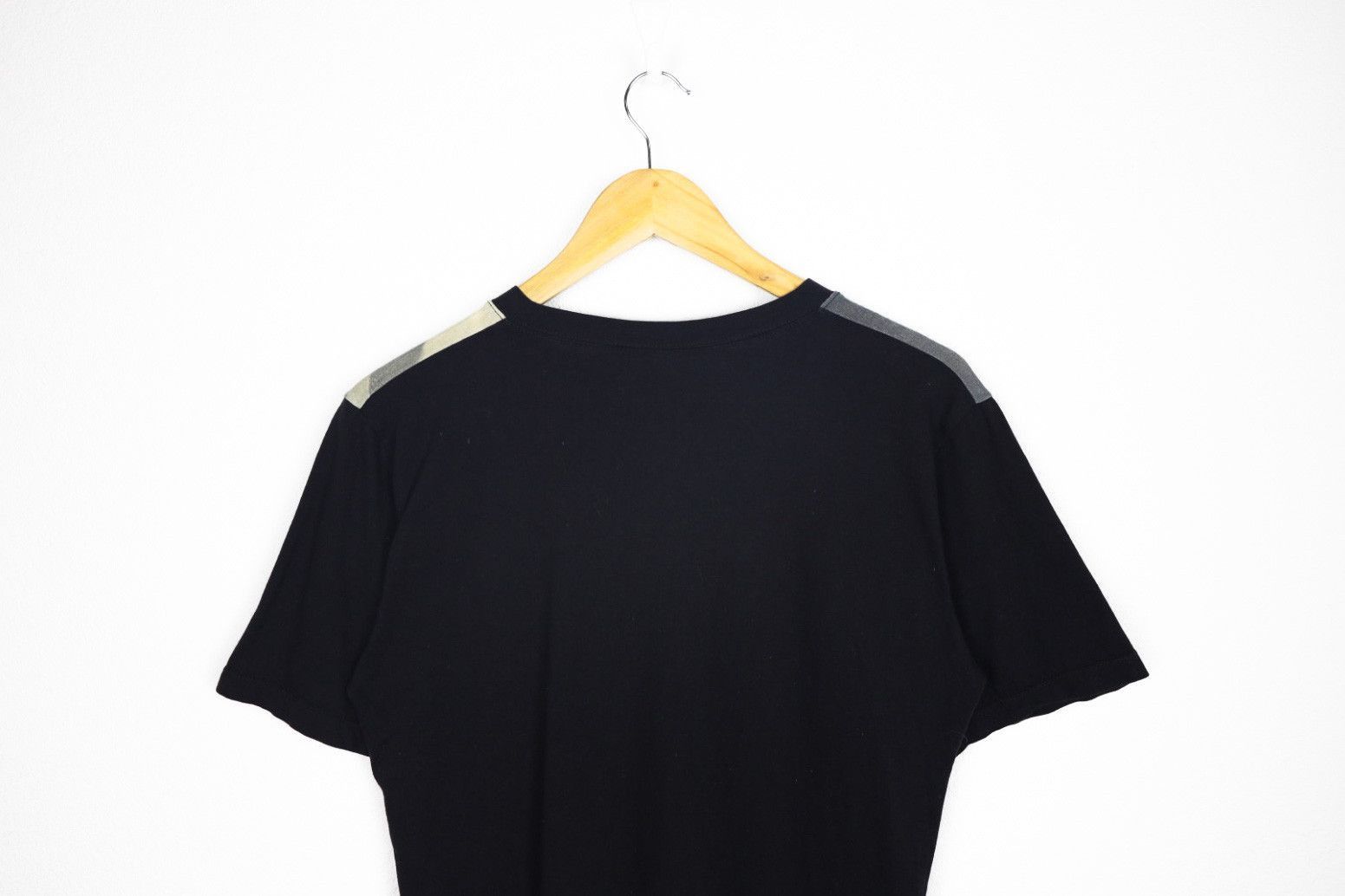 MoMA The Metropolitan Museum of Art New York Graphic 3D Tee Size US S / EU 44-46 / 1 - 8 Thumbnail
