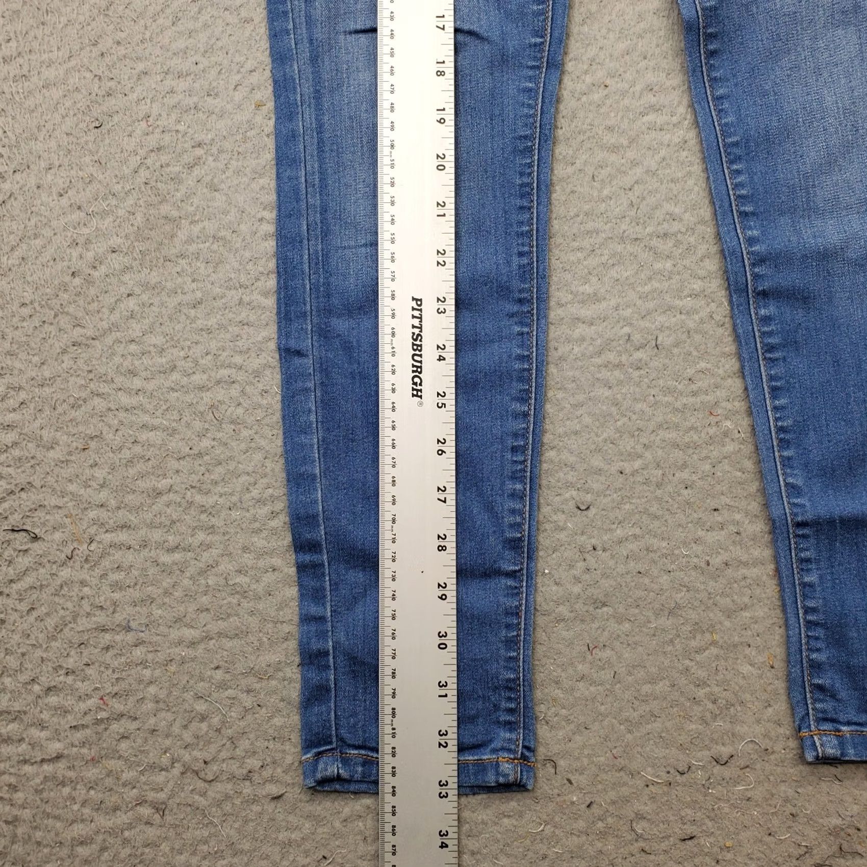 Free People Free People Jeans Womens Size 24 Blue Denim Regular Fit Flat Front Skinny Leg Mens Womens Girls Boys Size 42" / US 20 - 3 Thumbnail