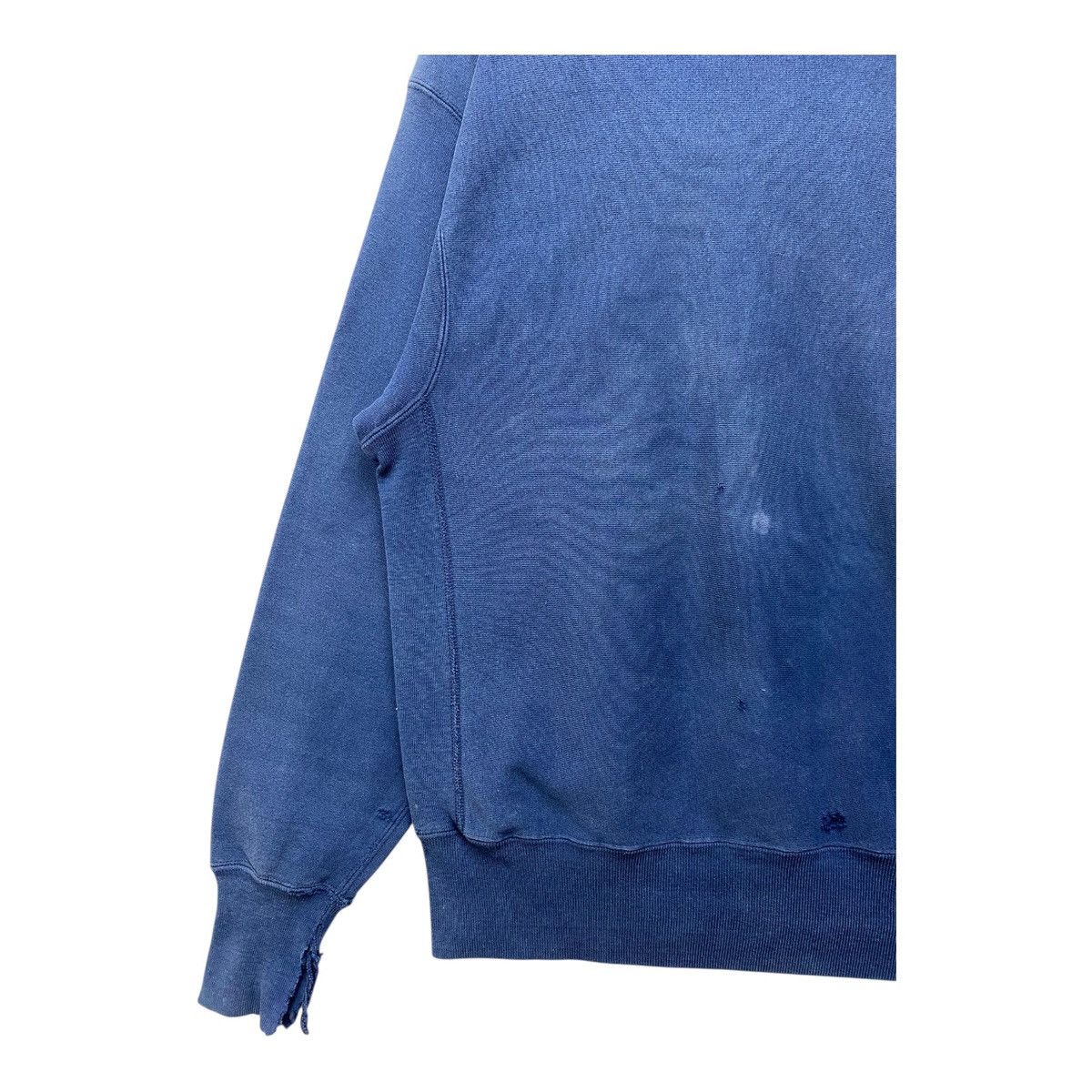 Champion Vintage 90s Champion Reverse Weave Distressed Sweatshirts Size US L / EU 52-54 / 3 - 4 Thumbnail