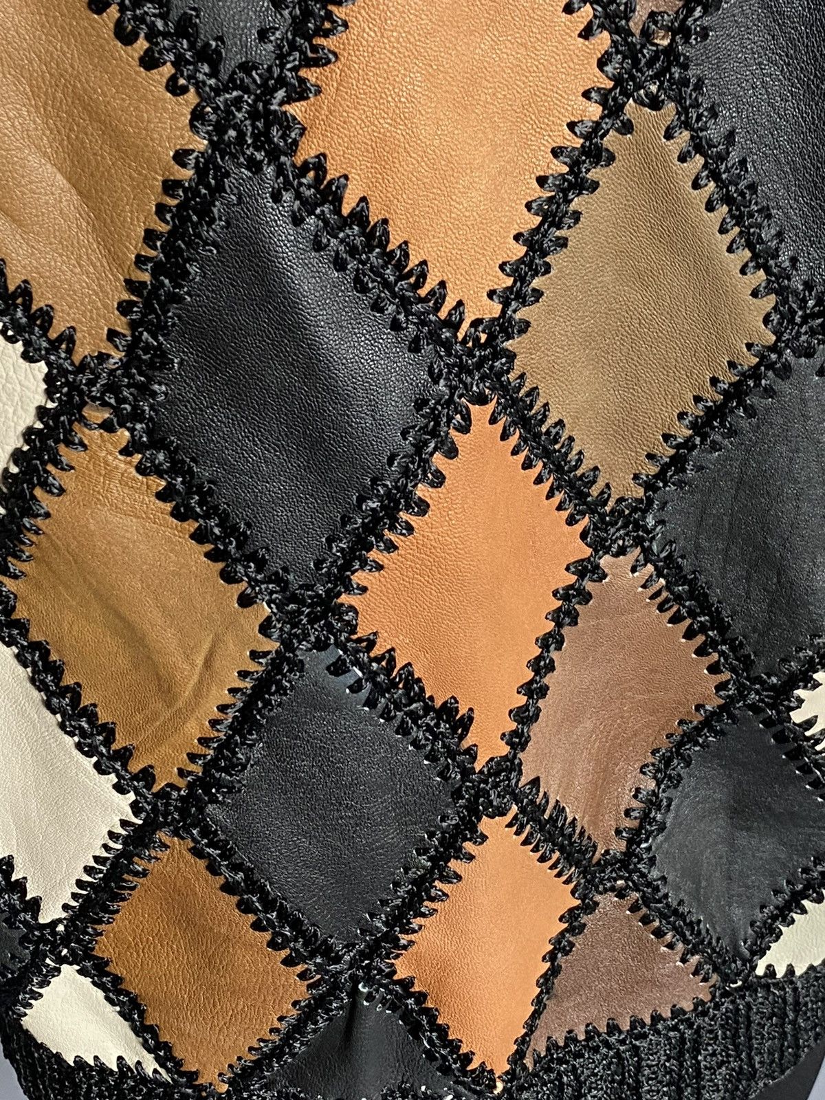 Other Vintage 80s Women’s Leather Top Argyle Diamond Pattern M/L Size M / US 6-8 / IT 42-44 - 13 Thumbnail