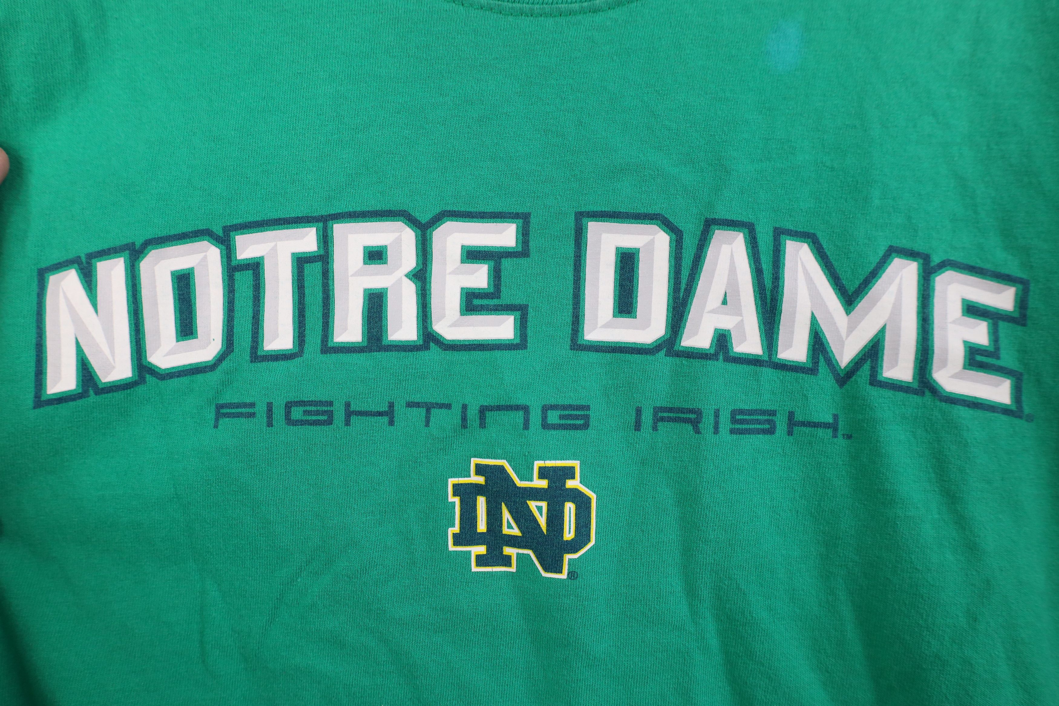 Vintage Vintage 90s Y2K Notre Dame University Short Sleeve T-Shirt Size US L / EU 52-54 / 3 - 4 Thumbnail