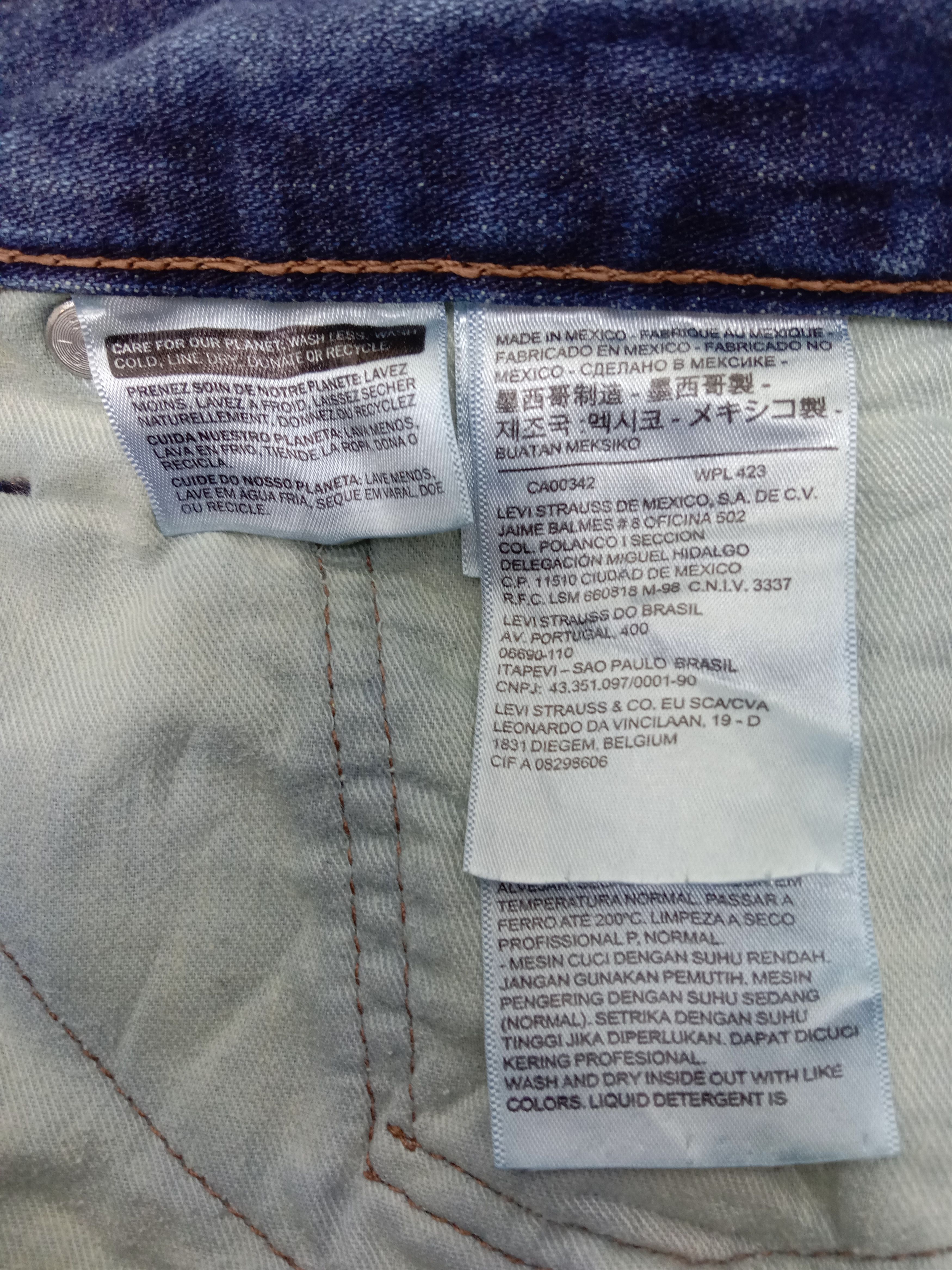 Levi's Vintage Levi's 514 Jeans Distressed Denim Size US 31 - 12 Thumbnail