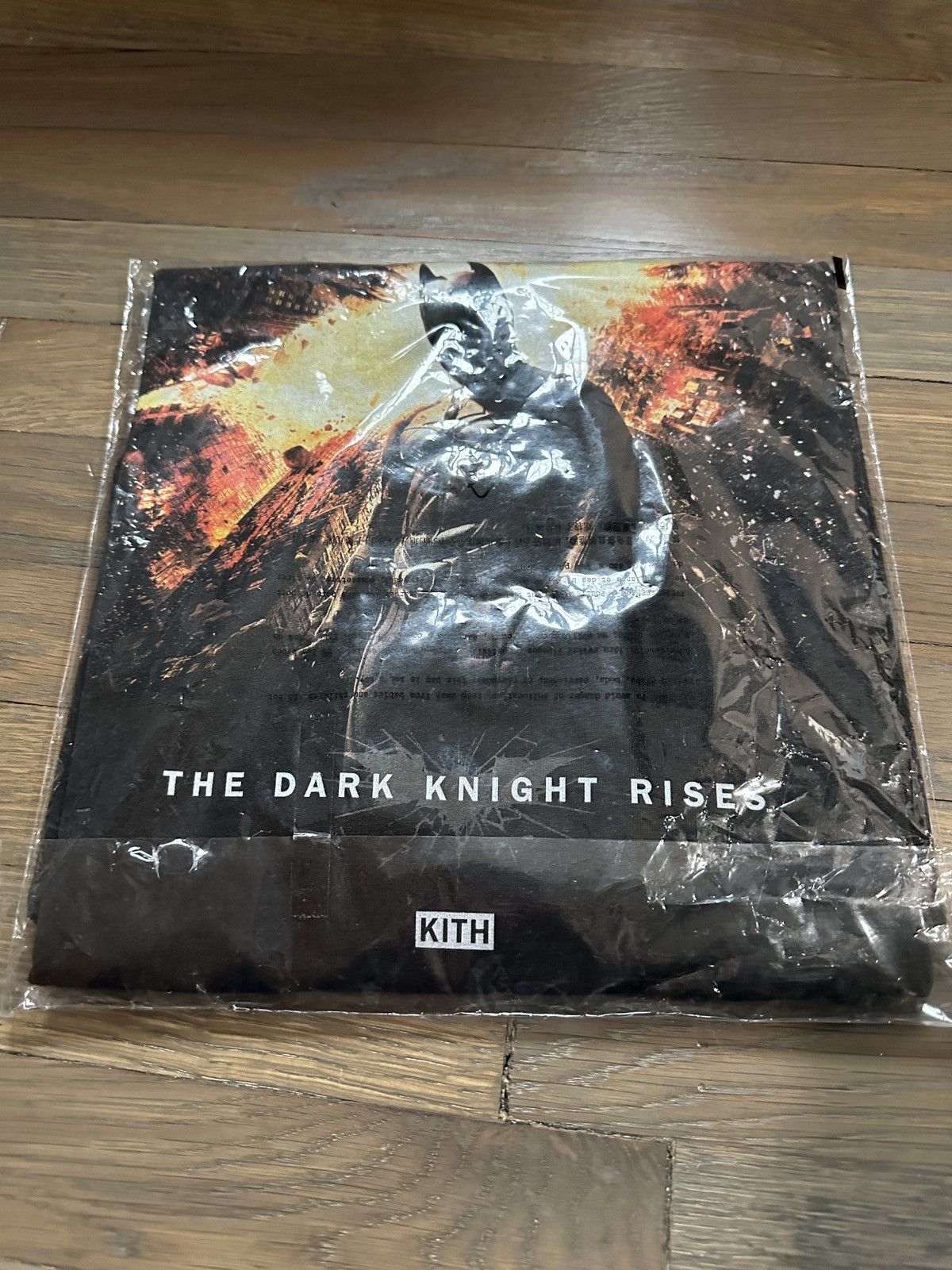 DC Comics × Kith Batman | Kith Dark Knight Rises Vintage Tee Size US XXL / EU 58 / 5 - 3 Thumbnail