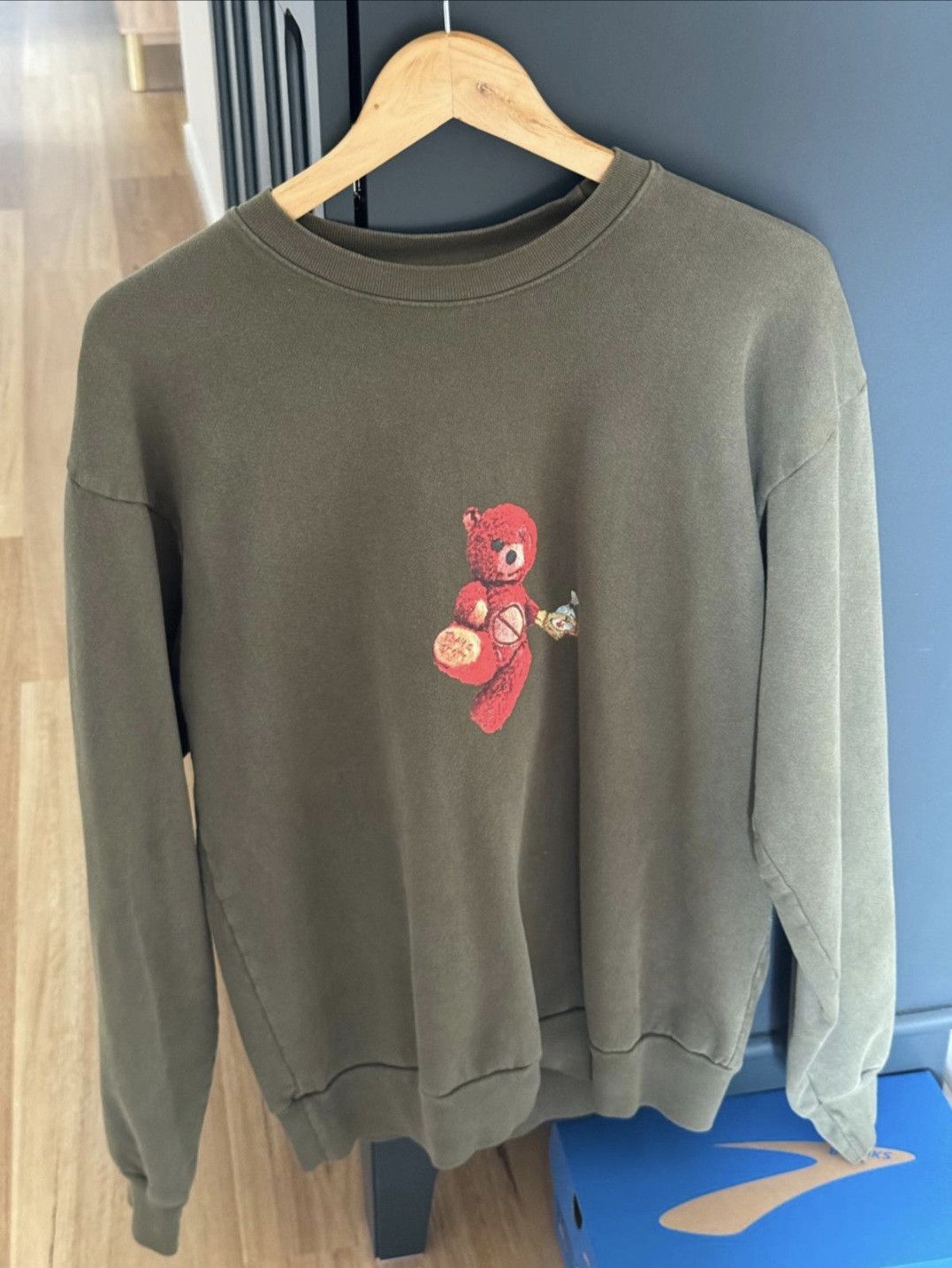 Travis Scott Astroworld Travis Scott Teddy Bear Sweater Size US M / EU 48-50 / 2 - 1 Thumbnail