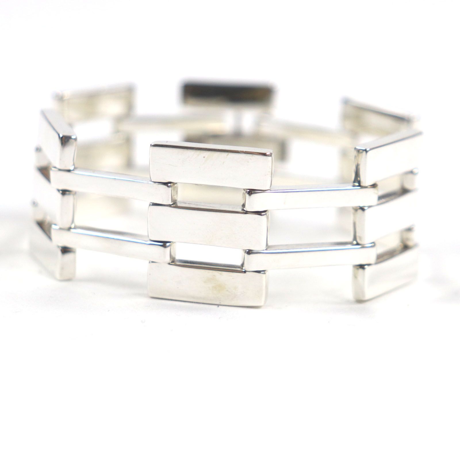 Gucci Gucci Gucci Heavy Gate Link Bracelet Silver 925 Bracelet Metal Bracelet DUTY FREE for USA Size ONE SIZE - 1 Thumbnail