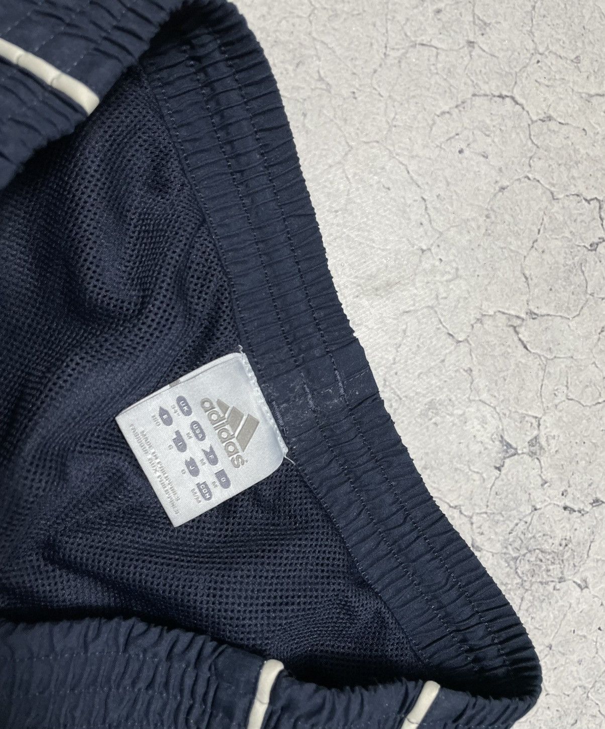 Adidas Vintage Nylon Adidas Big Logo Baggy Pants Y2K Size US 34 / EU 50 - 8 Thumbnail