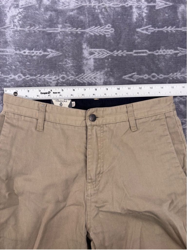 Volcom Men's Volcom Beige Shorts Size 32 Size US 32 / EU 48 - 2 Thumbnail