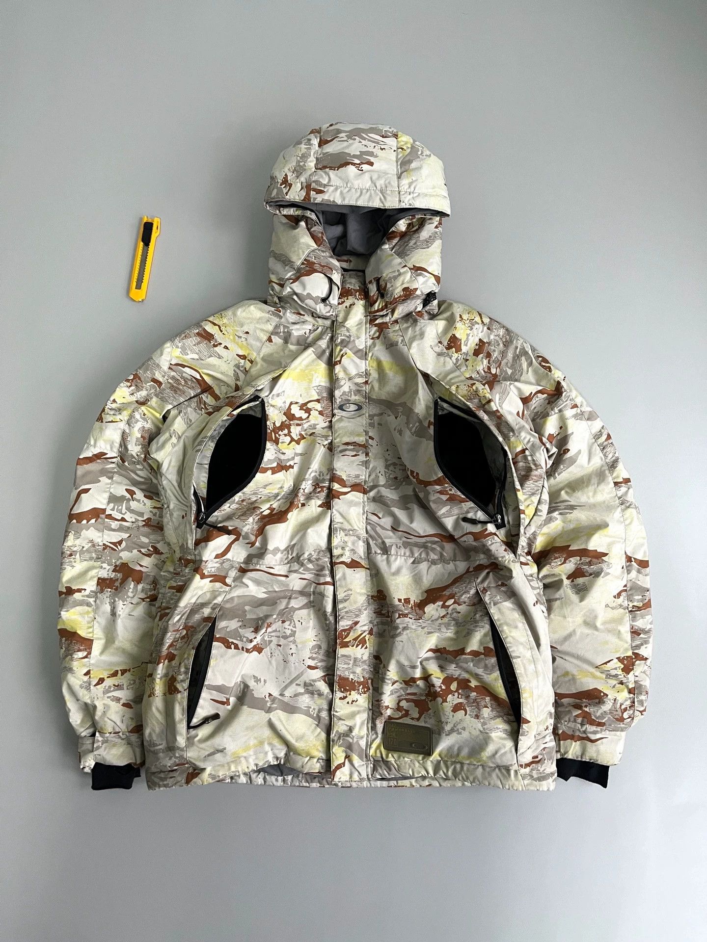 Oakley Oakley Vintage 00s Ski Down Jacket Size L Size US L / EU 52-54 / 3 - 1 Thumbnail