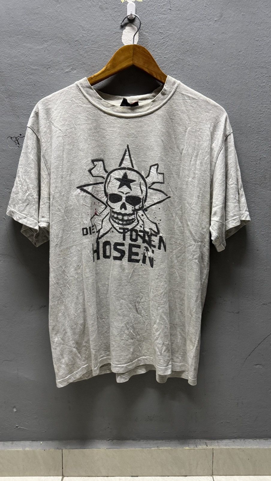 Band Tees × Vintage Vintage Die Toten Hosen Size US L / EU 52-54 / 3 - 1 Thumbnail