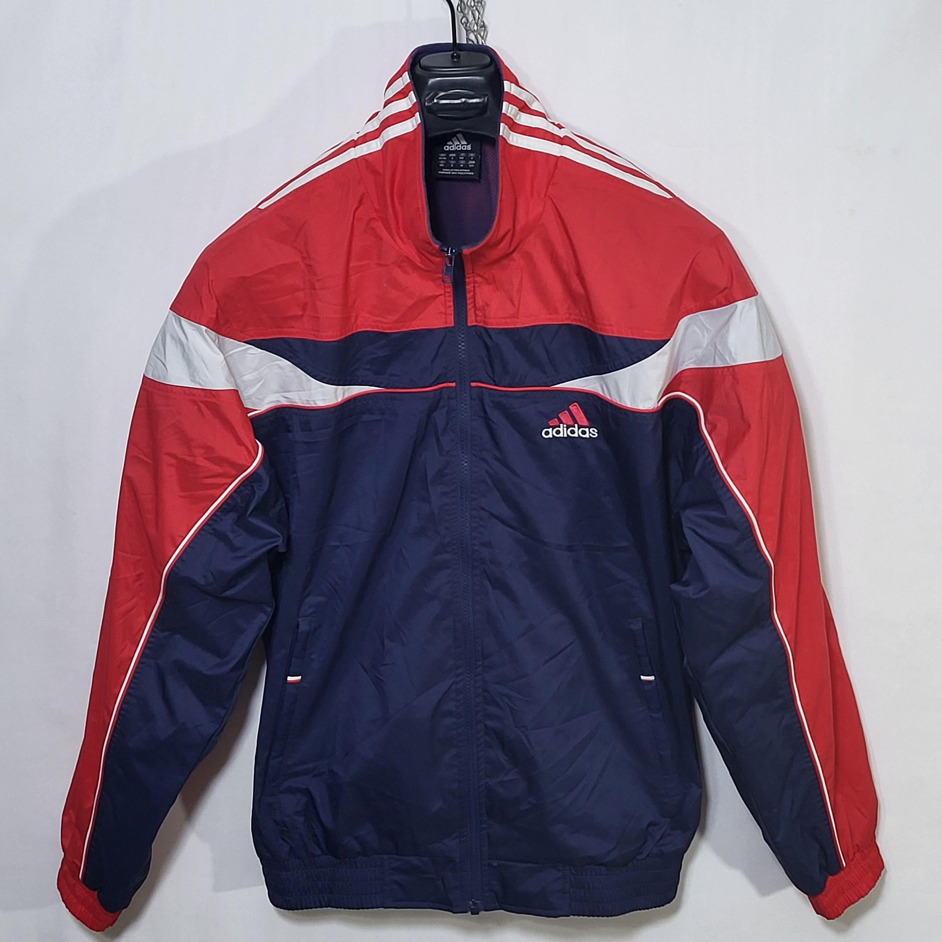 Adidas Vintage Adidas jacket.Size S but fit M. Size US S / EU 44-46 / 1 - 4 Thumbnail