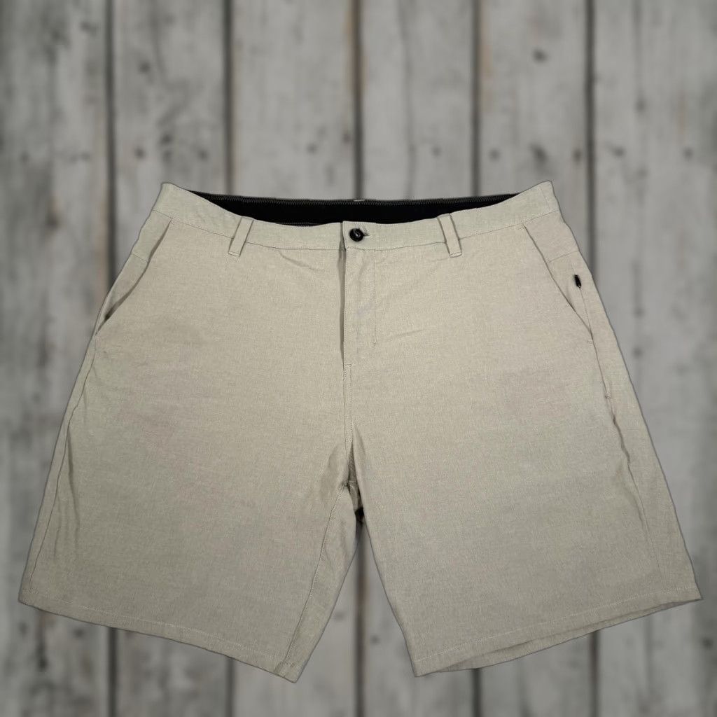Vuori VUORI Shorts Mens 38 Beige Aim Chino Stretch Lightweight Outdoor Casual Size US 38 / EU 54 - 1 Thumbnail