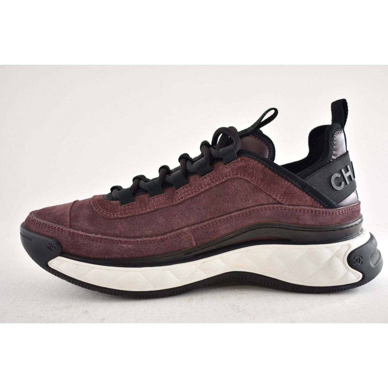 Chanel Chanel 23K Burgundy White CC Logo Lace Low Top Sneaker 42 Size US 12 / IT 42 - 12 Thumbnail