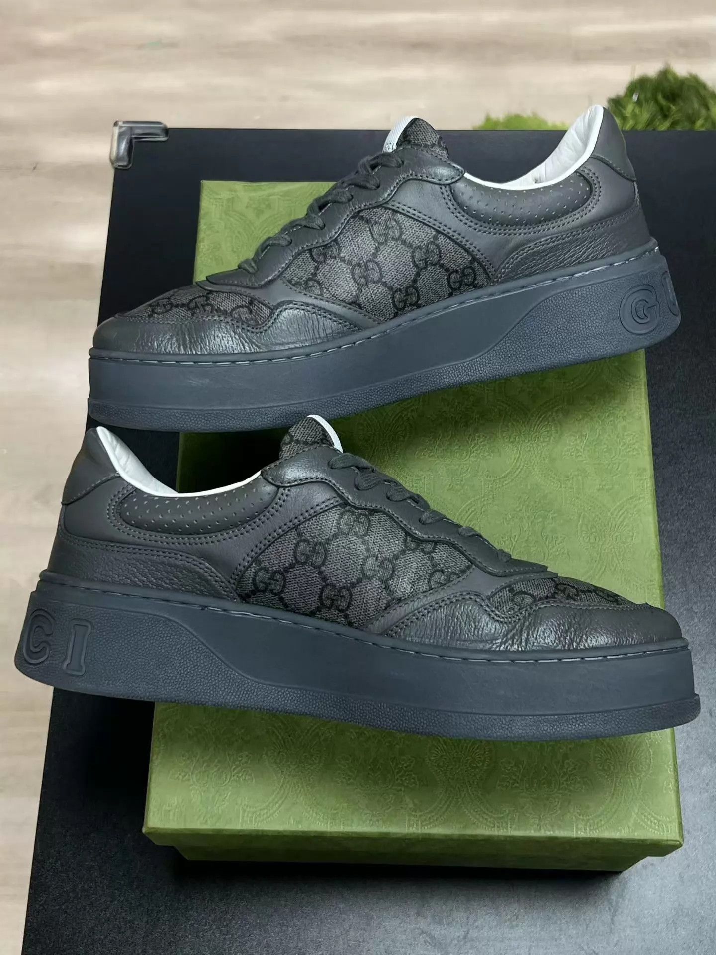 Gucci Gucci Cookie Sneakers Gray Black 42 Size US 9 / EU 42 - 6 Thumbnail