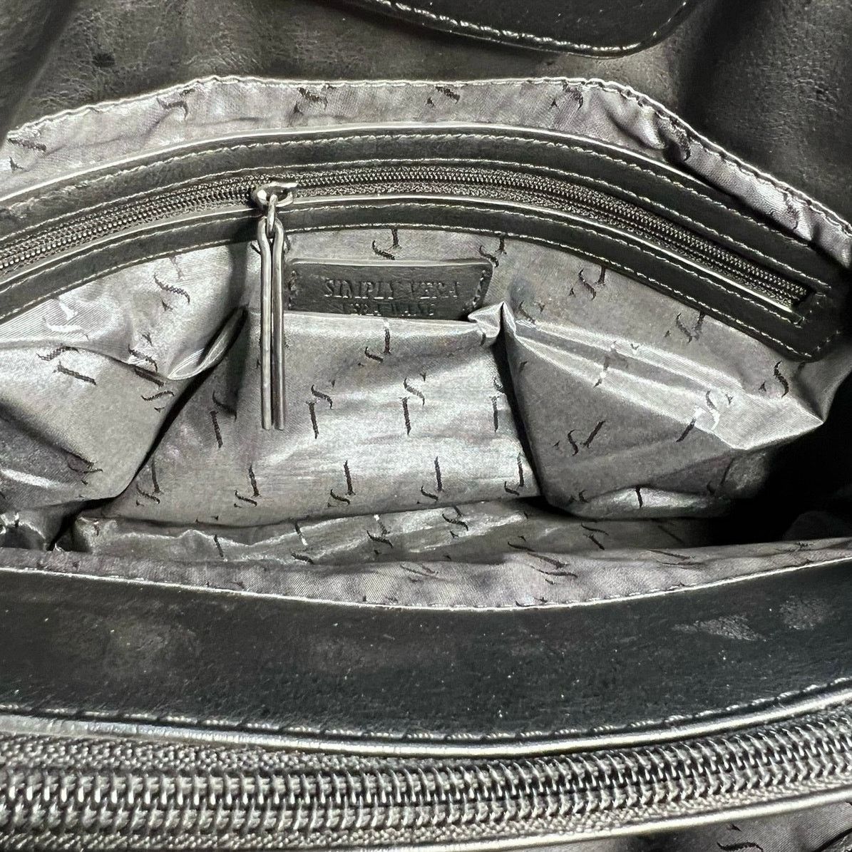 Vera Wang Vera Wang Black/White Wool Handbag Designer Purse EUC Size ONE SIZE - 6 Thumbnail