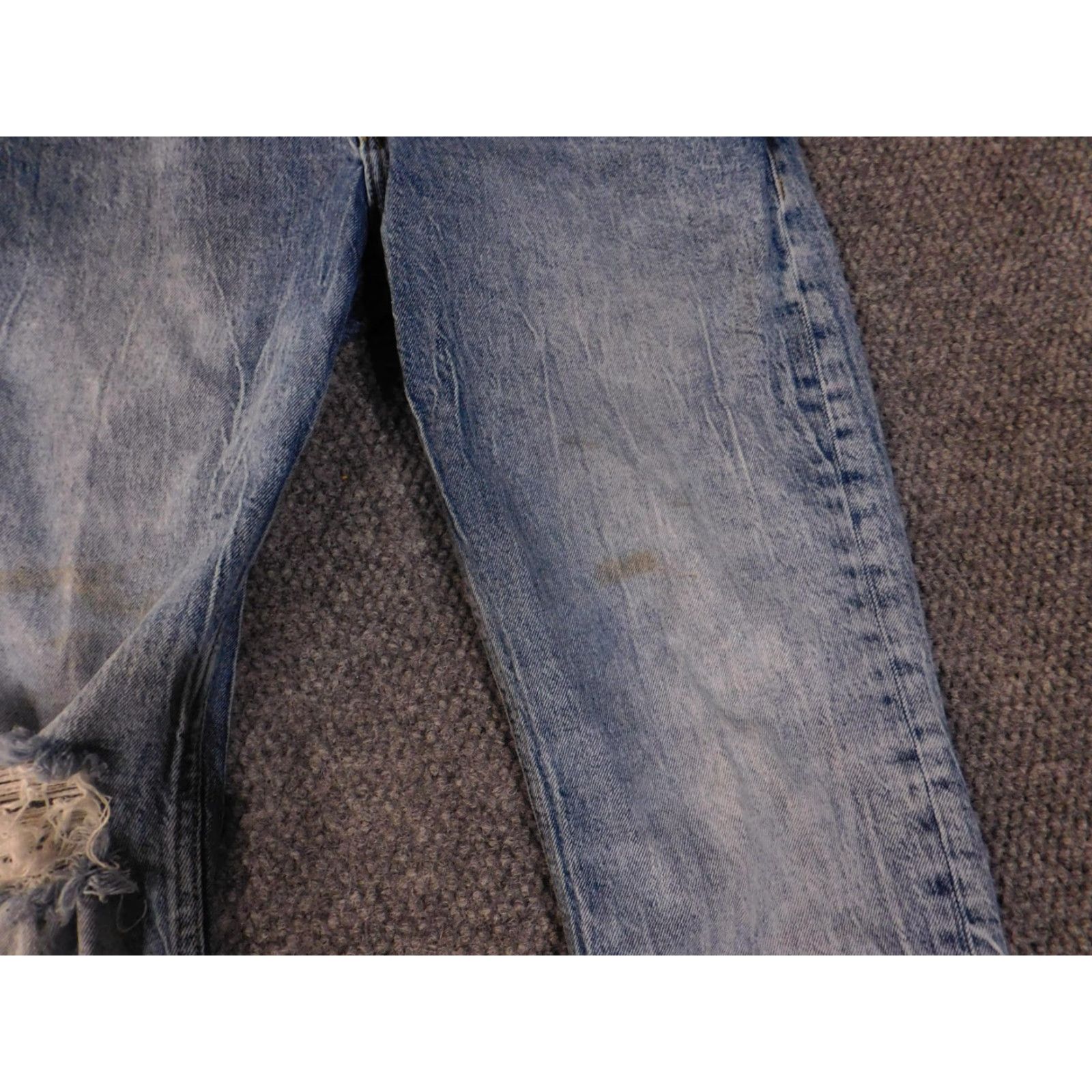 Guess GUESS Jeans Mens 33x32 Blue Slim Tapered Distressed Ripped Denim Faded Wash Shirt/Hoodie? Size US 33 - 4 Thumbnail