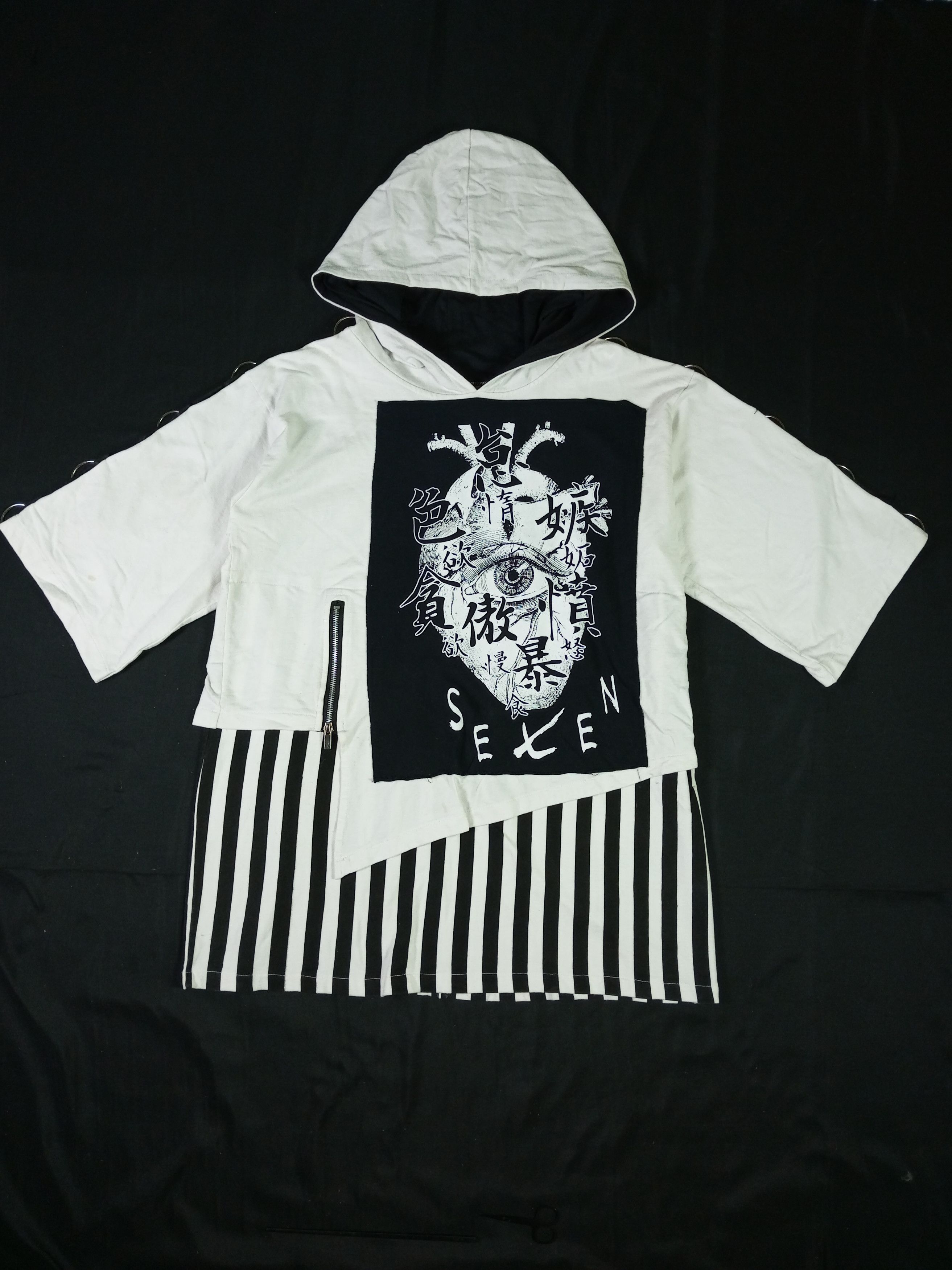 Japanese Brand Y2K Crazy Punk VKEI Style Japanese Hoodie One eye Riot Size US L / EU 52-54 / 3 - 1 Thumbnail