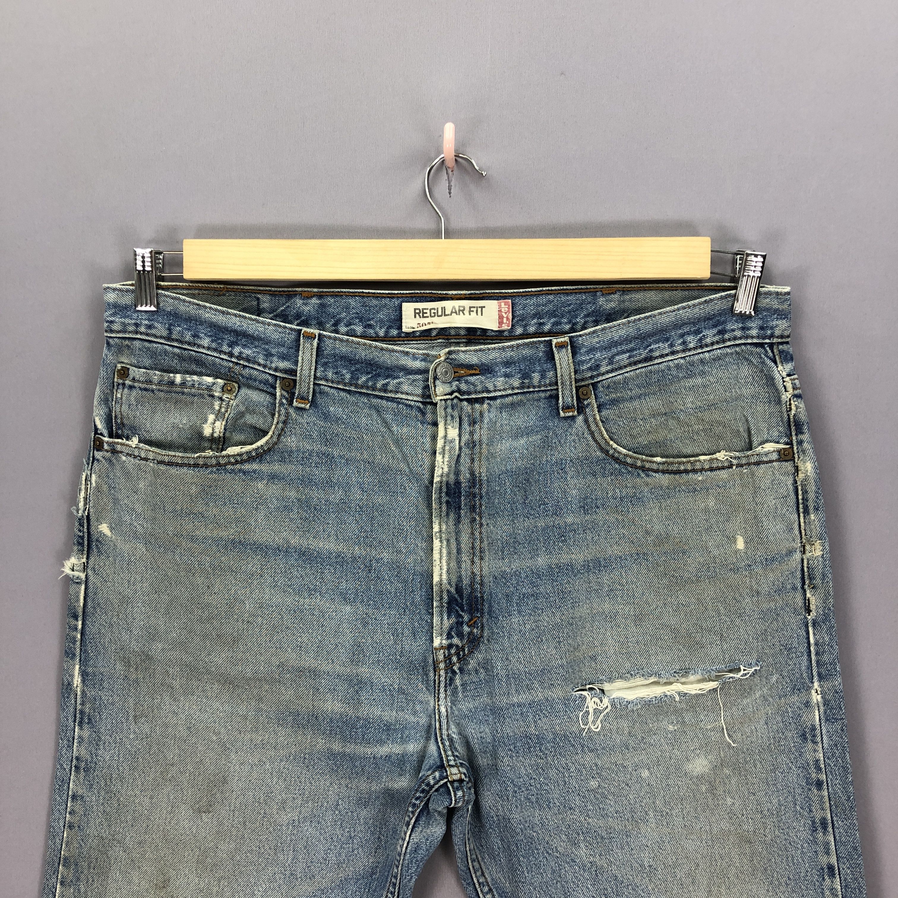 Levi's Vintage Ripped Levi's 505 Jeans Levis Faded Light Wash Denim Size US 40 / EU 56 - 7 Thumbnail