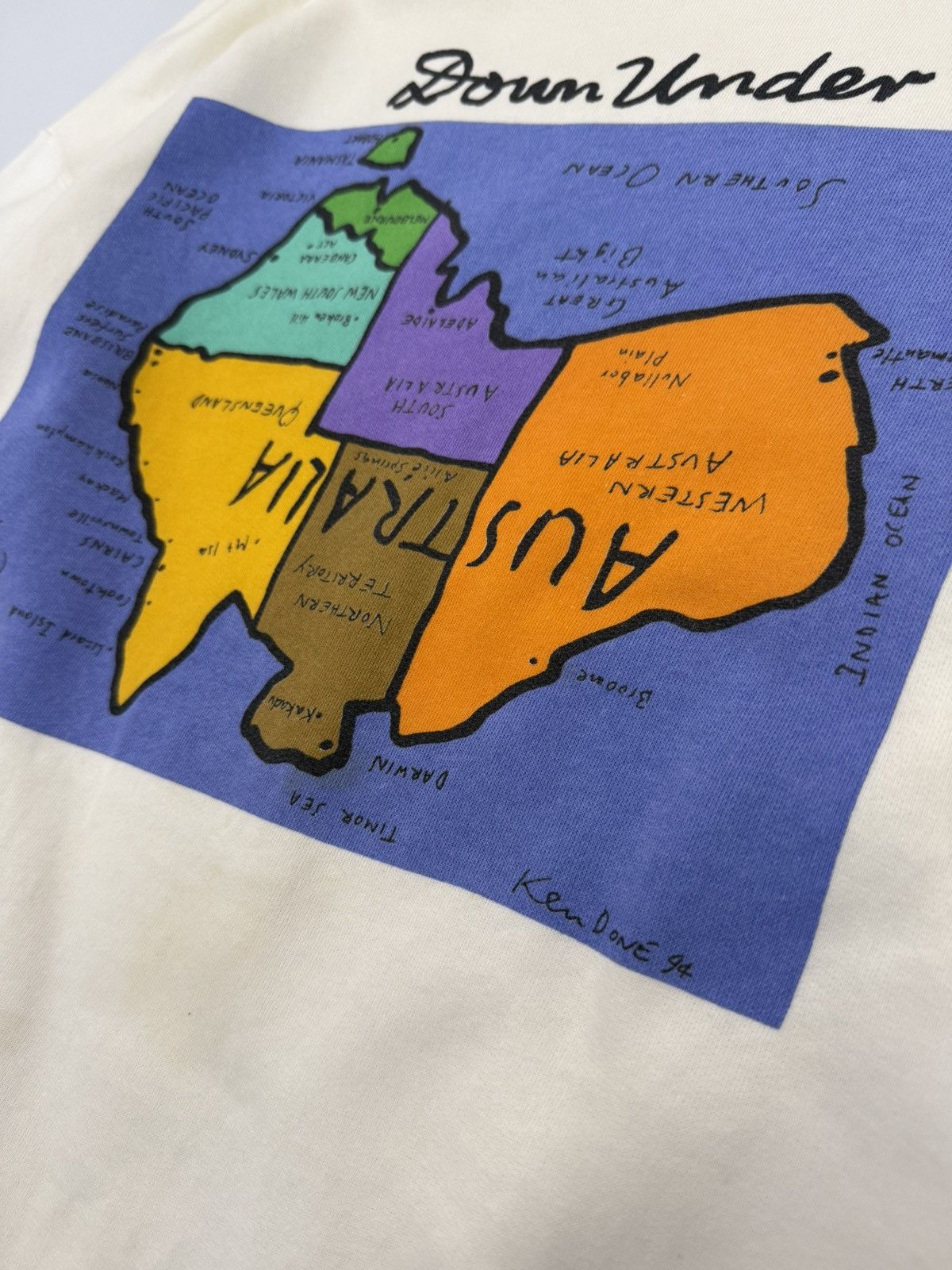 The Australian Outback Collection 🔥 90's Ken Done Map AUSTRALIA iconic Graphic Sweatshirt - S Size US S / EU 44-46 / 1 - 8 Thumbnail