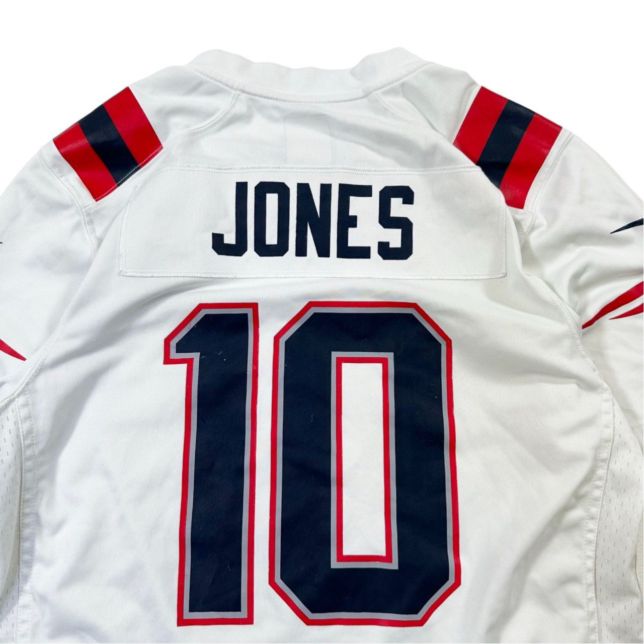 Vintage Vintage New England Patriots Nike #10 Jones Football Jersey Size US S / EU 44-46 / 1 - 5 Thumbnail