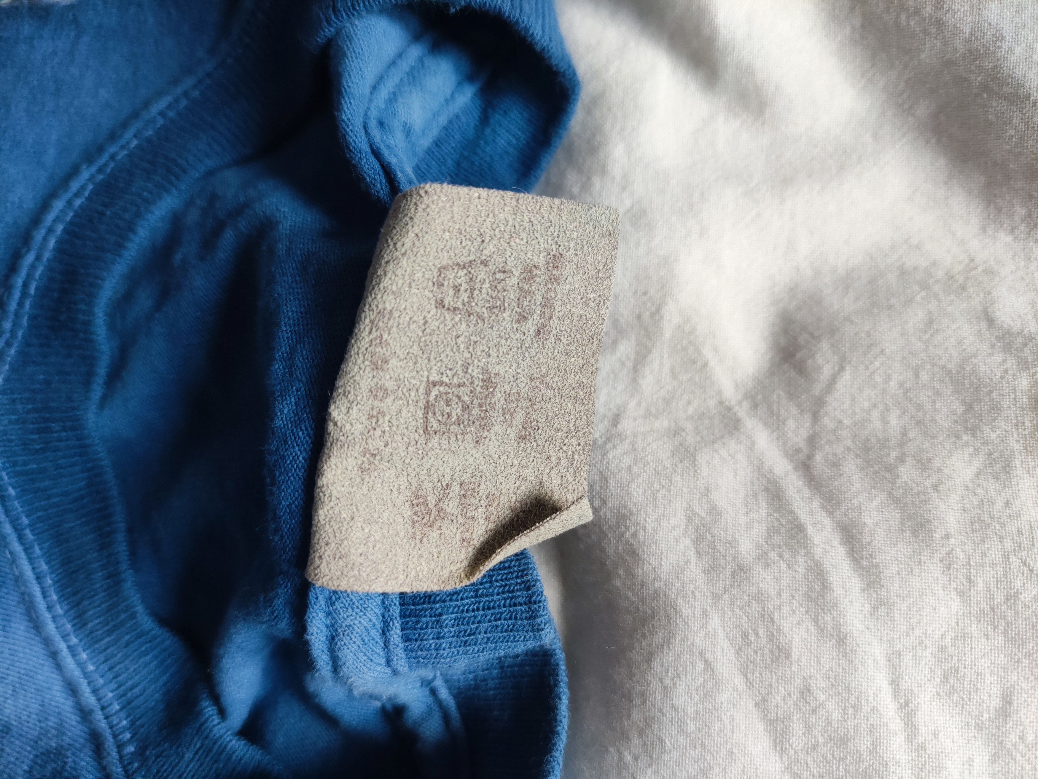 The Mountain Baby Tiger in pocket Tir Die Graphic Vintage t-shirt Size XS / US 0-2 / IT 36-38 - 4 Thumbnail