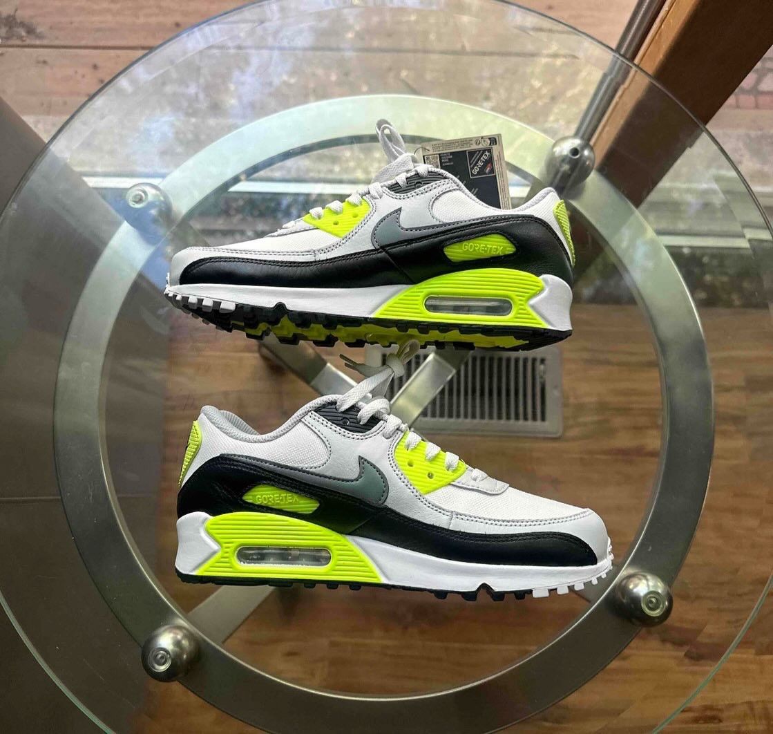 Nike Nike X Goretex Air Max 90 Neon Size 6 Mens / 7.5 Womens NEW Size US 6 / EU 39 - 2 Thumbnail